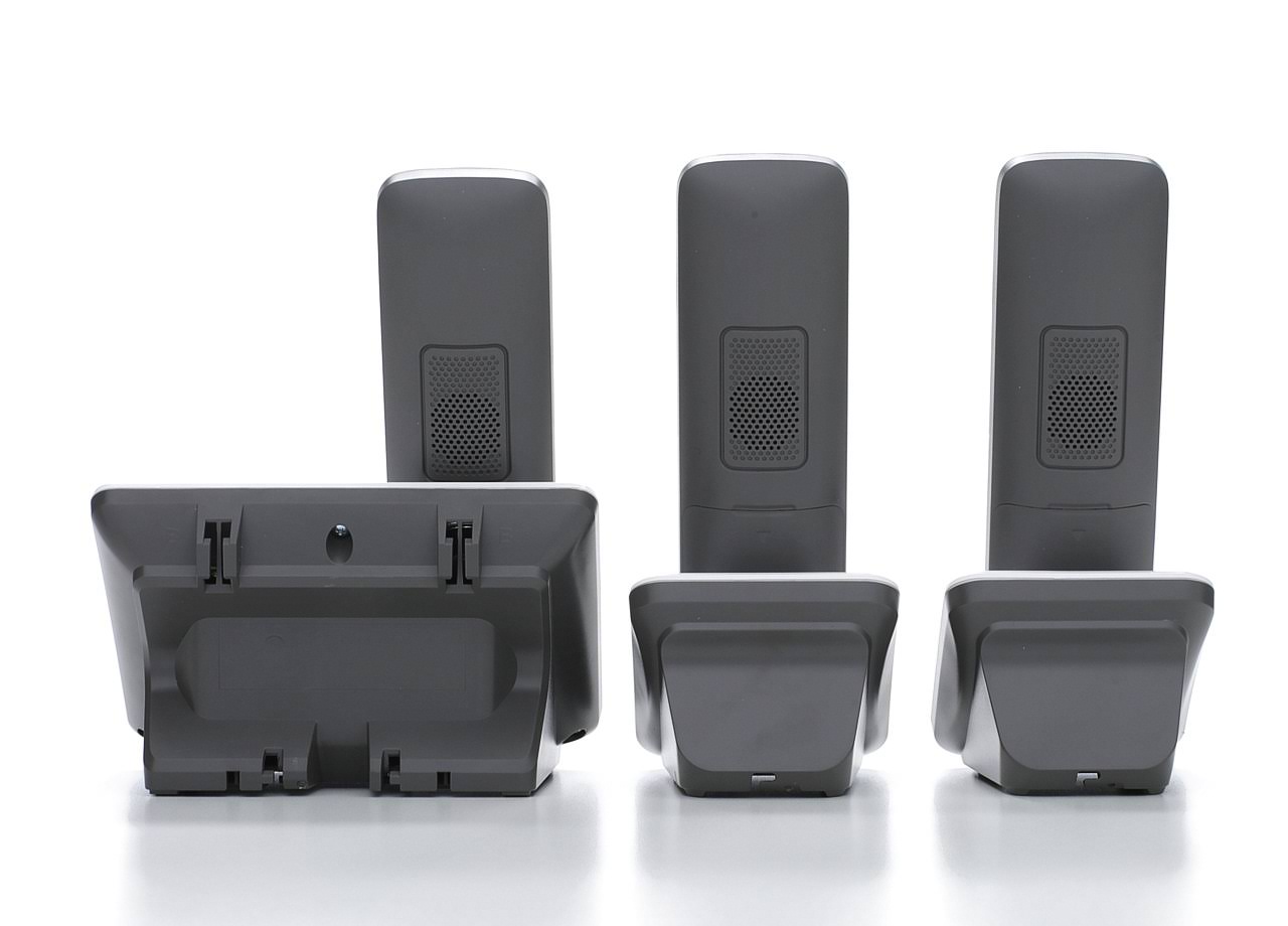 ATu0026T EL52303 Handset Cordless Answering System with Caller ID/Call Waiting - 3 count