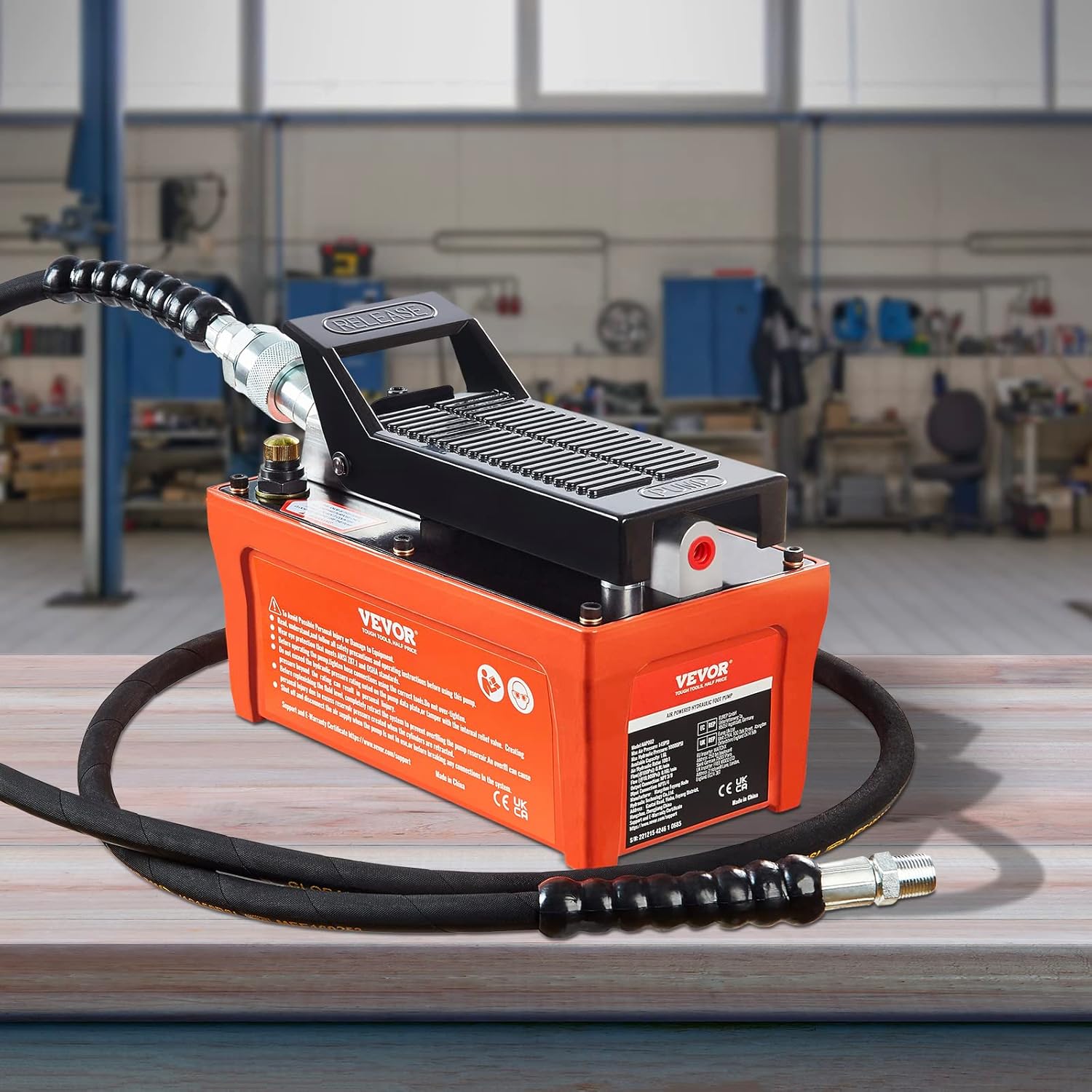 VEVOR Air Hydraulic Pump, 10,000 PSI 1/2 Gal Reservoir, NPT 3/8" Oil Outlet, NPT 1/4" Inlet, 6.6 ft Pipe