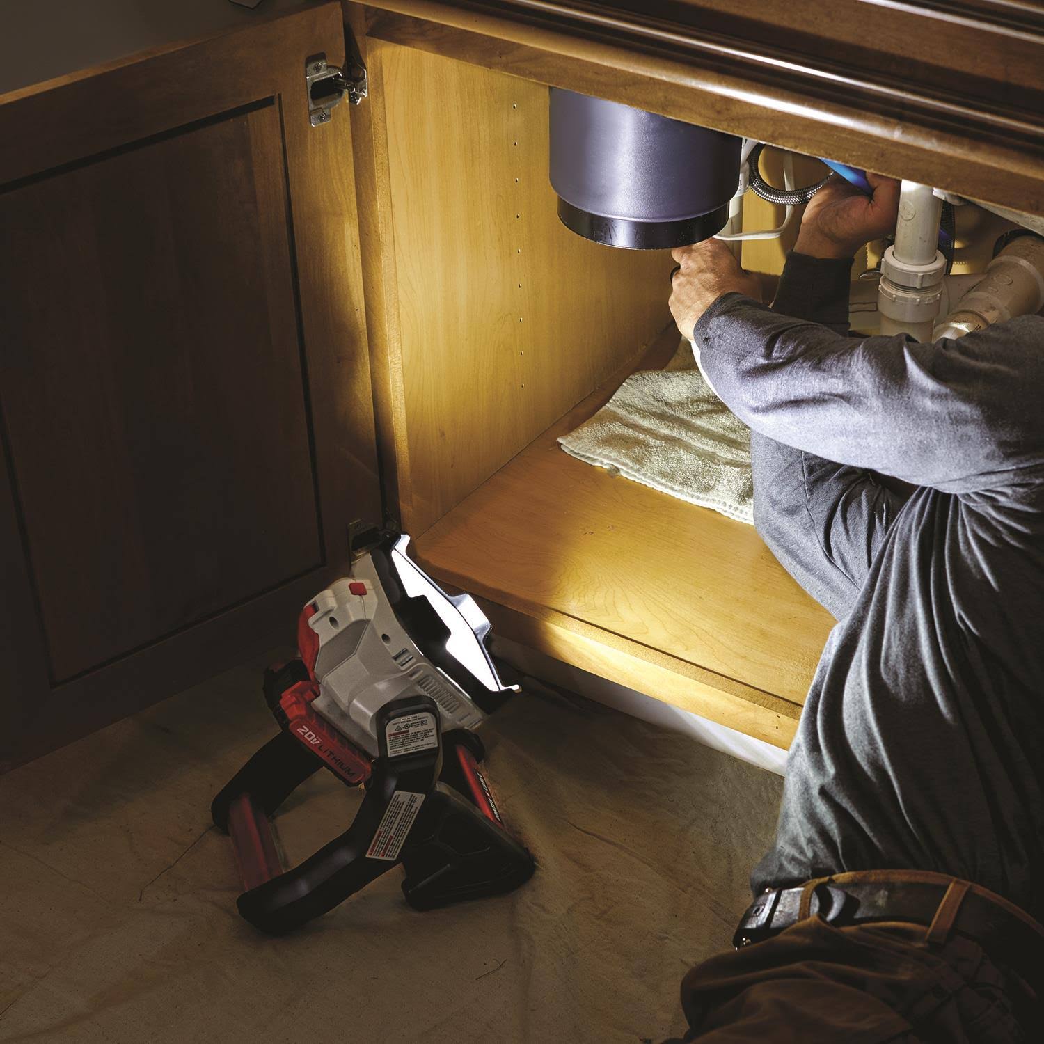 Porter-Cable PCCL500B 20-Volt Max* Dual-Power LED Area Light