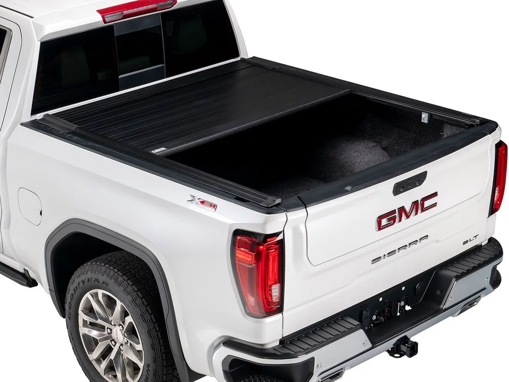 Gator by RealTruck Recoil Retractable Truck Bed Tonneau Cover | G30371 | Compatible with 2009 - 2014 Ford F-150 5' 7" Bed (67")