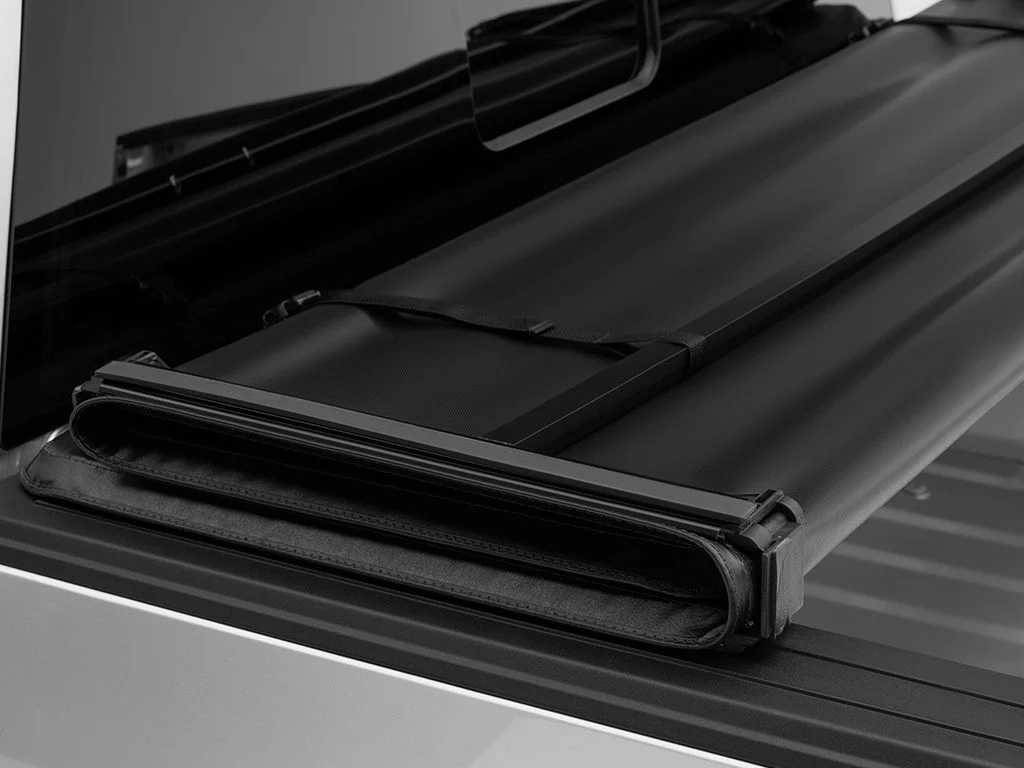 Gator by RealTruck SFX Soft Tri-Fold Tonneau Cover Compatible with Ford F-150 1997-2003 6 1/2 Ft Bed