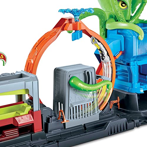 Hot Wheels City Toy Car Track Set, Ultimate Octo Car Wash Playset & Color Reveal Car in 1:64 Scale, Repeat Color Change in Very Warm & ICY Cold Water
