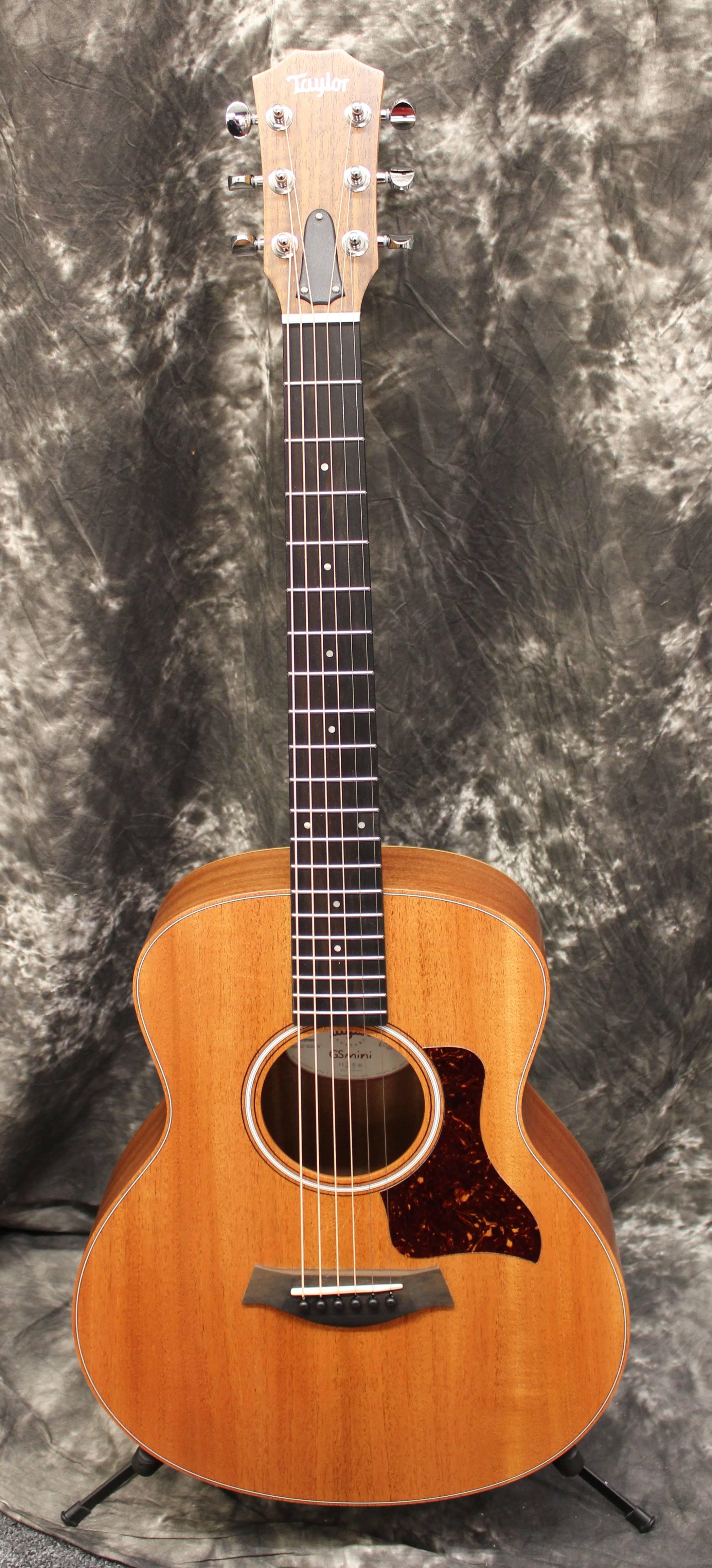 Taylor GS Mini Mahogany Acoustic Guitar - Mahogany - Megean