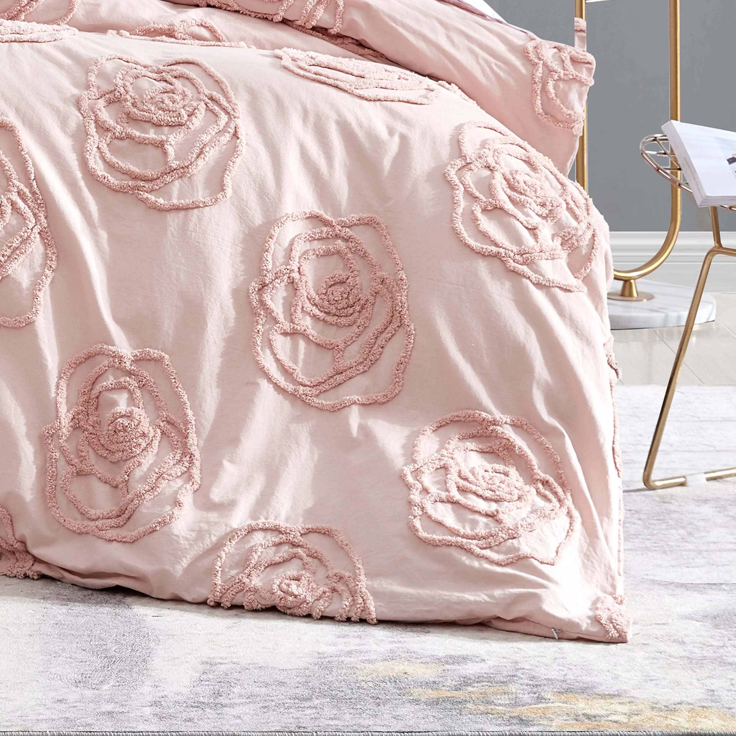 Betsey Johnson Rambling Rose Pink Full/Queen Duvet Cover Bonus Set