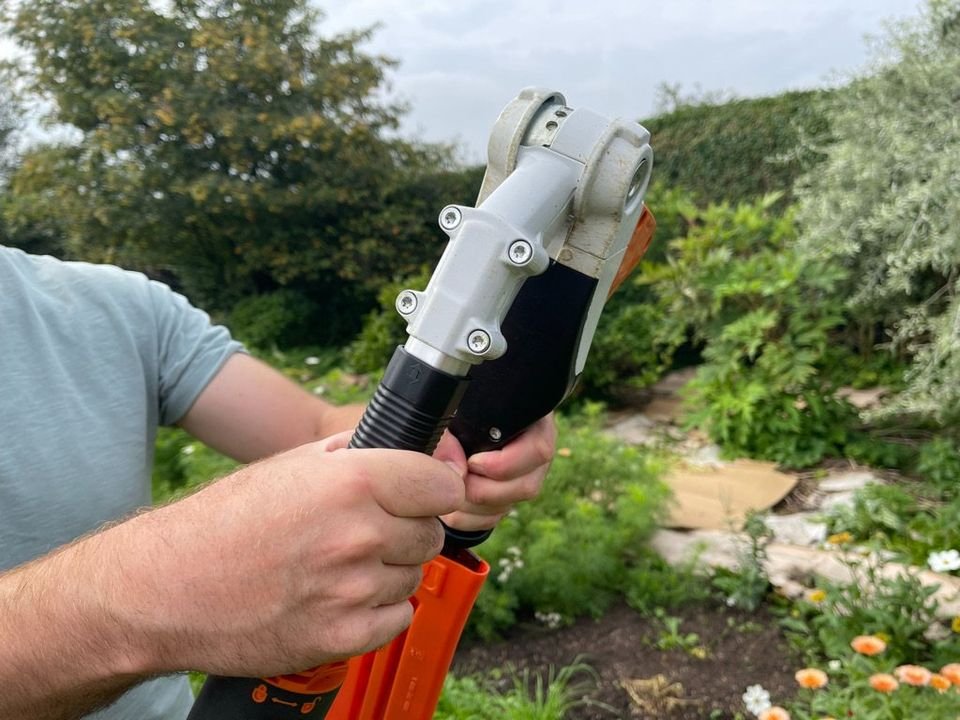 STIHL HS 82 T 30&Prime; Petrol Hedge trimmer