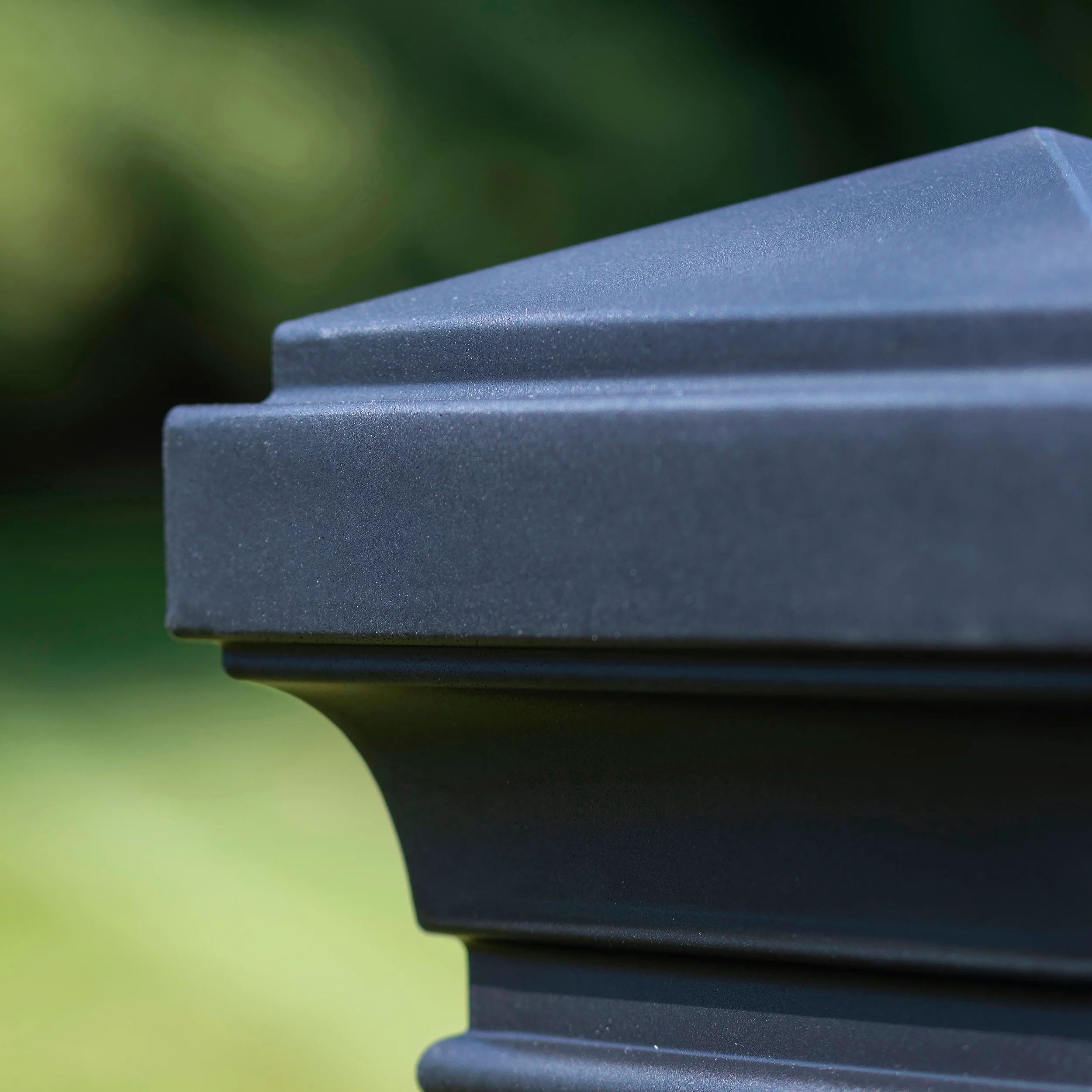 Step2 Atherton 59" Onyx Black Plastic Mailbox Post Kit