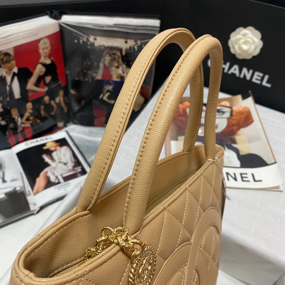 Chanel Medallion Tote Gold Hardware Caviar Yellow For Women, Women&rsquo;s Handbags, Shoulder Bags 15.6in/32cm
