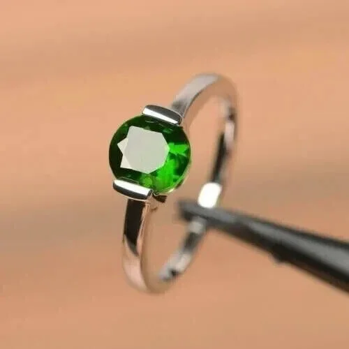 Ahansh Jewels Round Cut Green Emerald Women's Engagement Ring 925 Sterling Silver