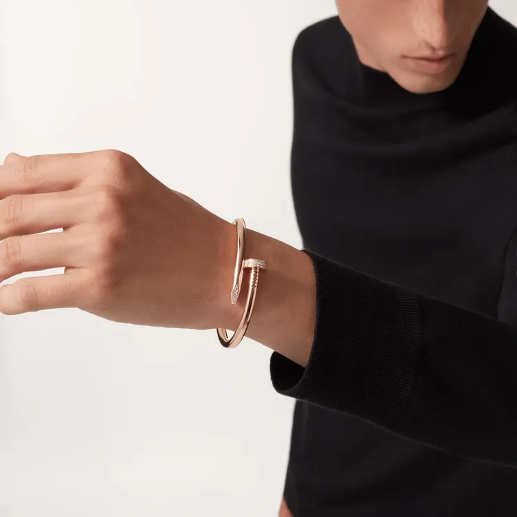 JUSTE UN CLOU BRACELET, MEDIUM MODEL