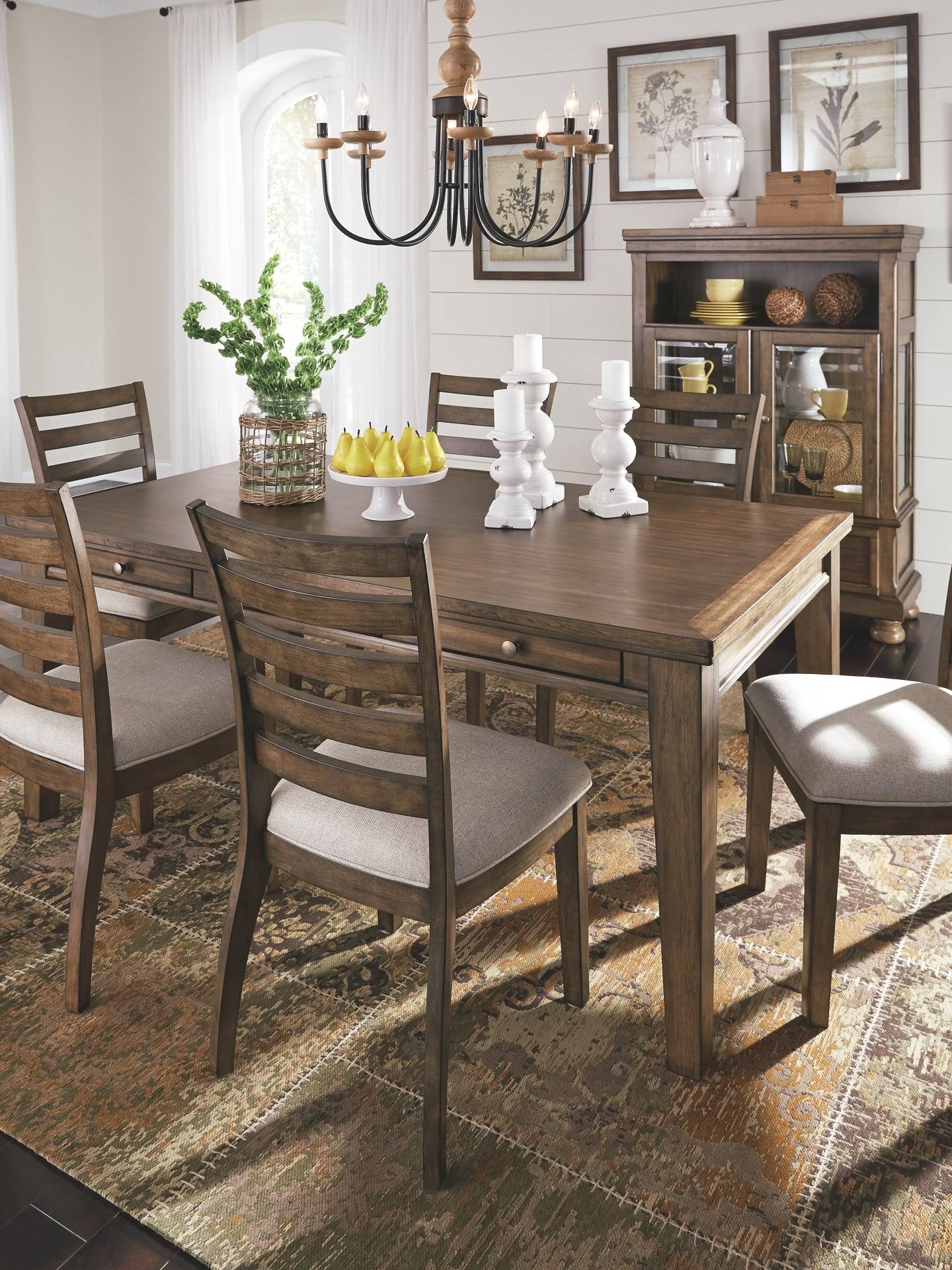 Signature Design by Ashley Flynnter Dining Side Chair Set of 2 Medium Brown