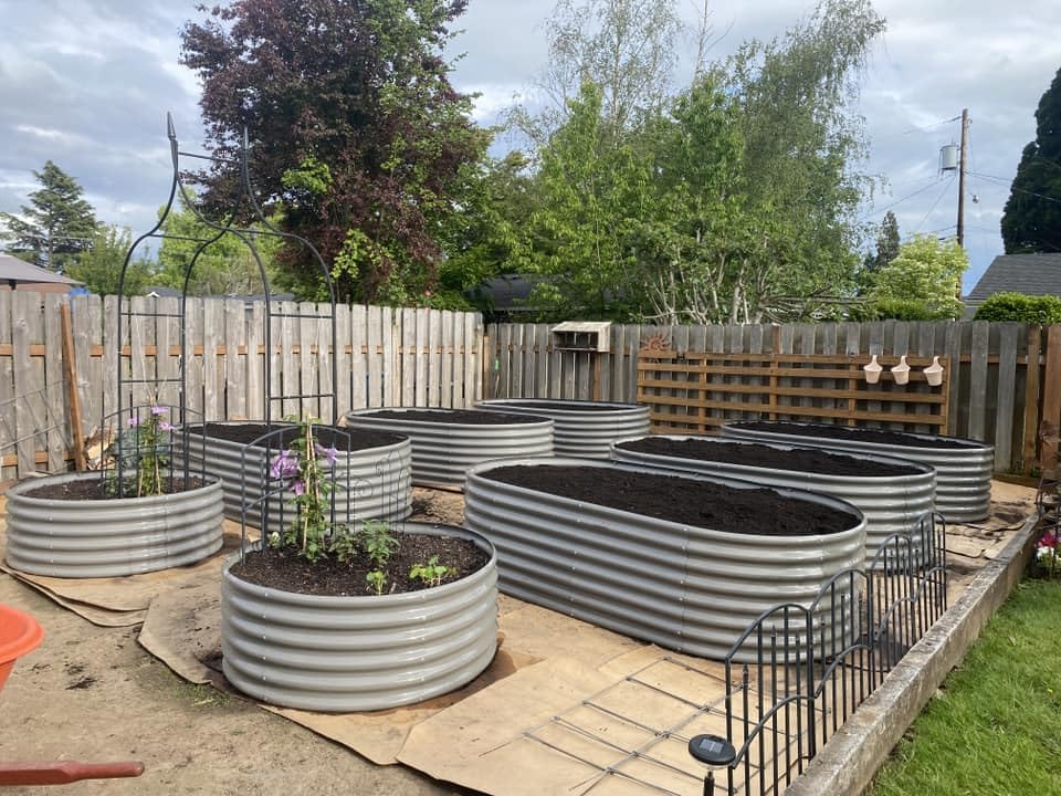 A ANLEOLIFE 8X4X1.5 ft Galvanized Raised Garden Beds Outdoor, Oval Large Metal Planter Box for Planting Vegetables Flowers Herb