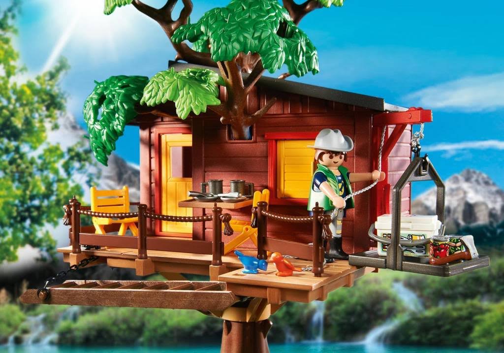 Playmobil Wildlife Adventure Tree House Playset