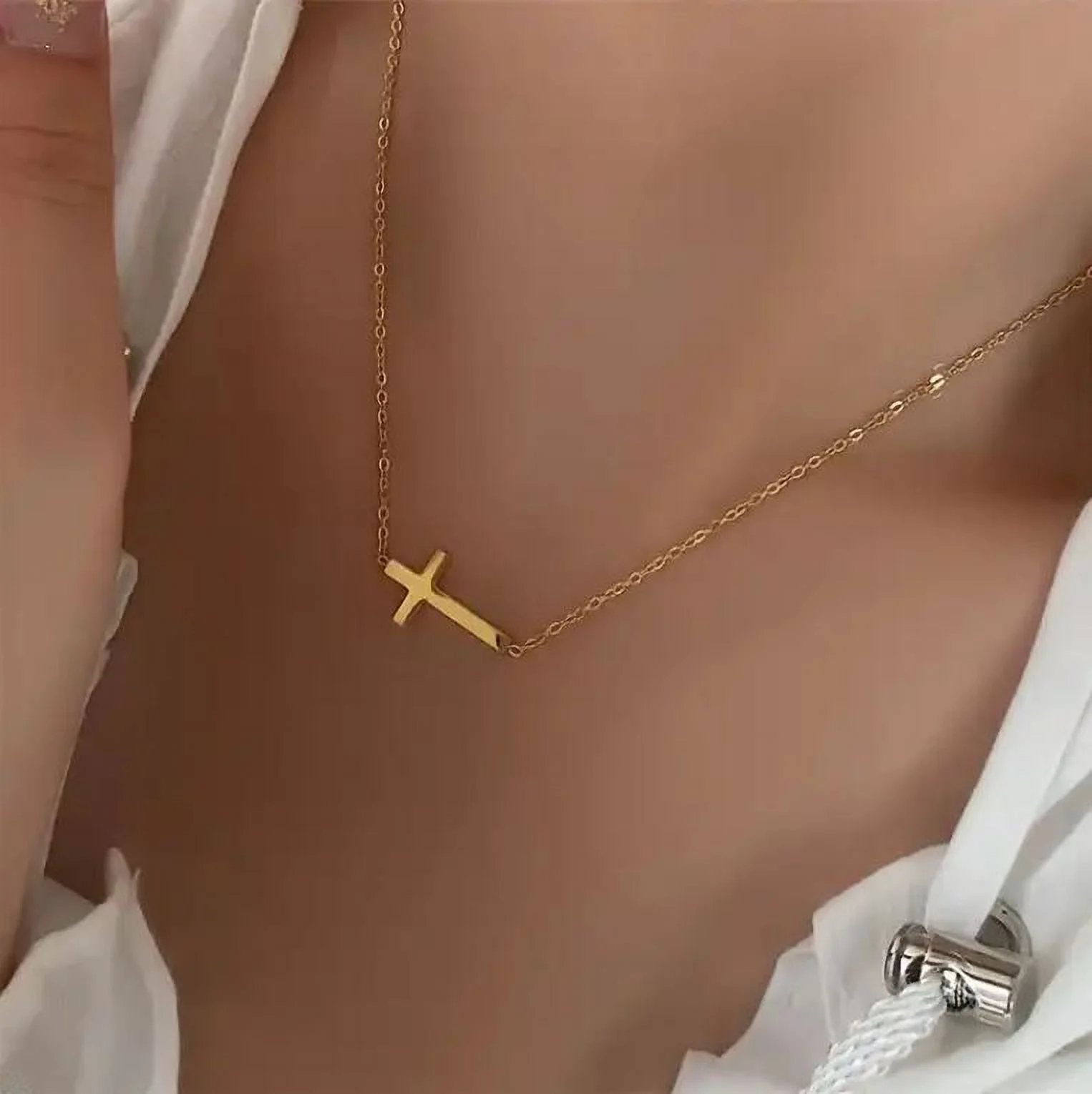 Graceful Cross 18" Necklace Pendant Necklace In 18K Gold Plated Stainless Steel