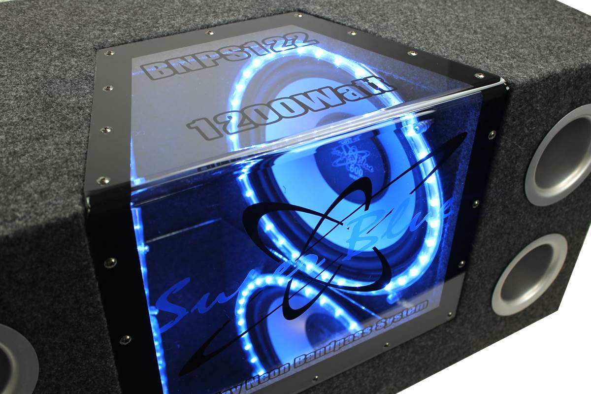 Pyramid Subwoofers (2 Pack) & Boss Amp (2 Pack) & Soundstorm Wire Kit (2 Pack)