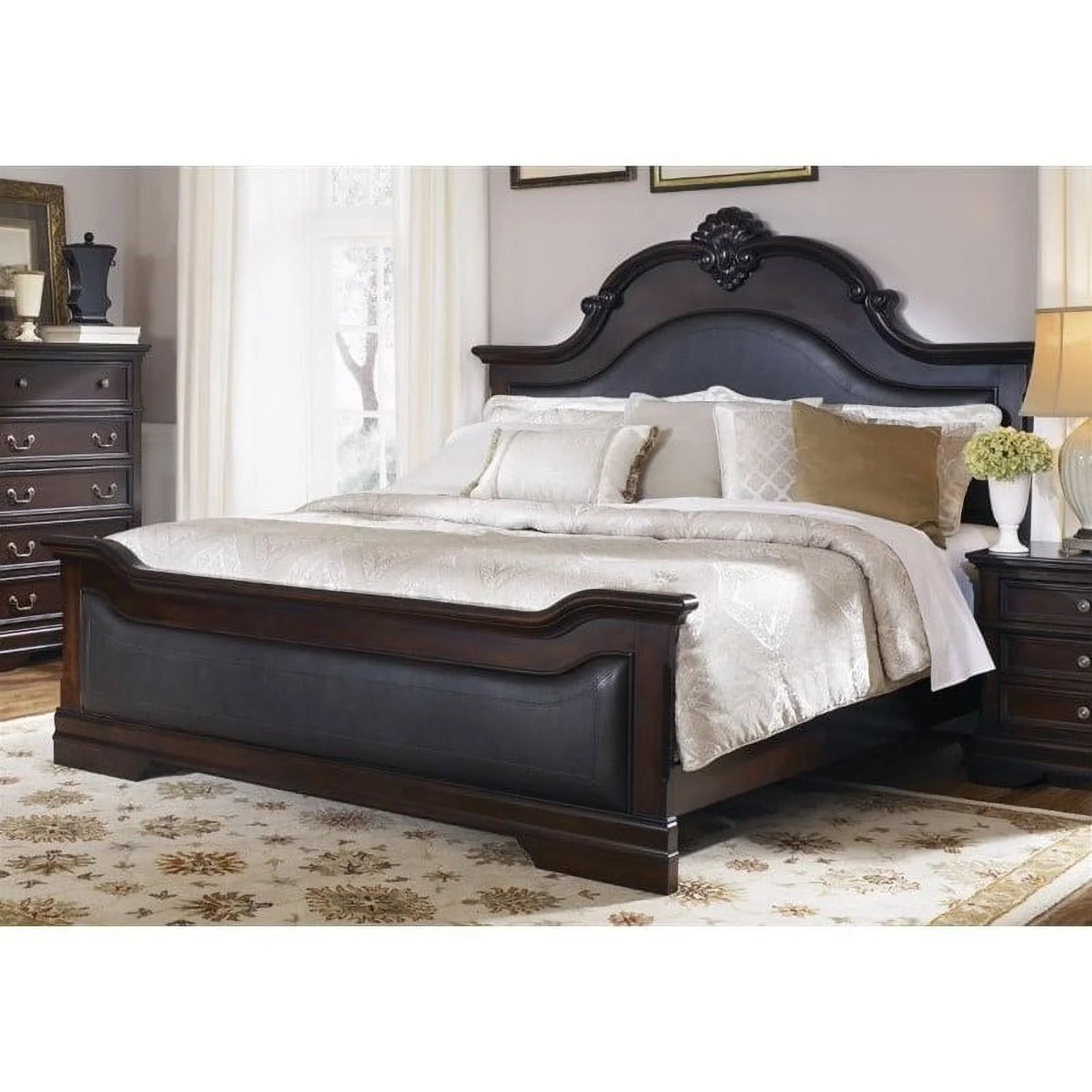 Coaster Cambridge Queen Upholstered Bed in Cappuccino