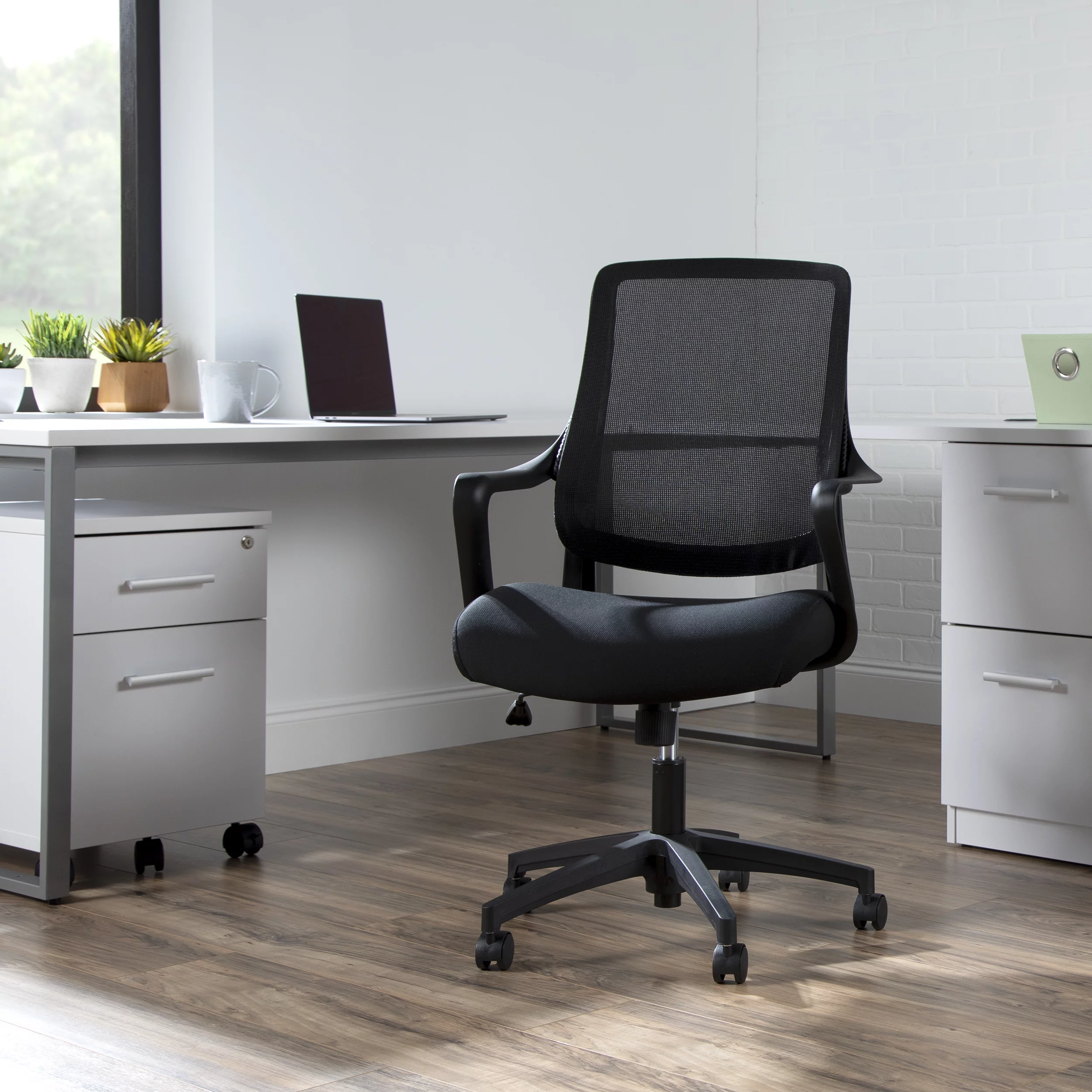HON Basyx Helium Commercial-Grade Light Task Chair, Office Chair, in Black (BSX100VA10T)