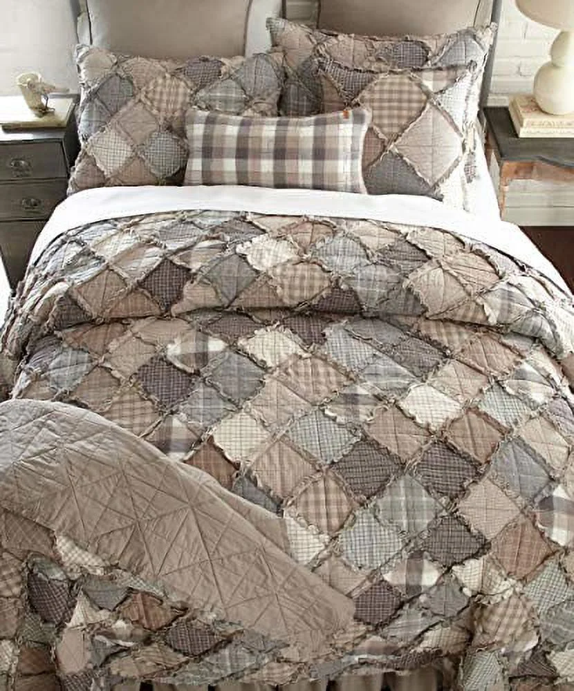 Pillow Sham - Smoky Mountain by Donna Sharp - Contemporary Decorative Pillow Cover with Patchwork Pattern - Standard