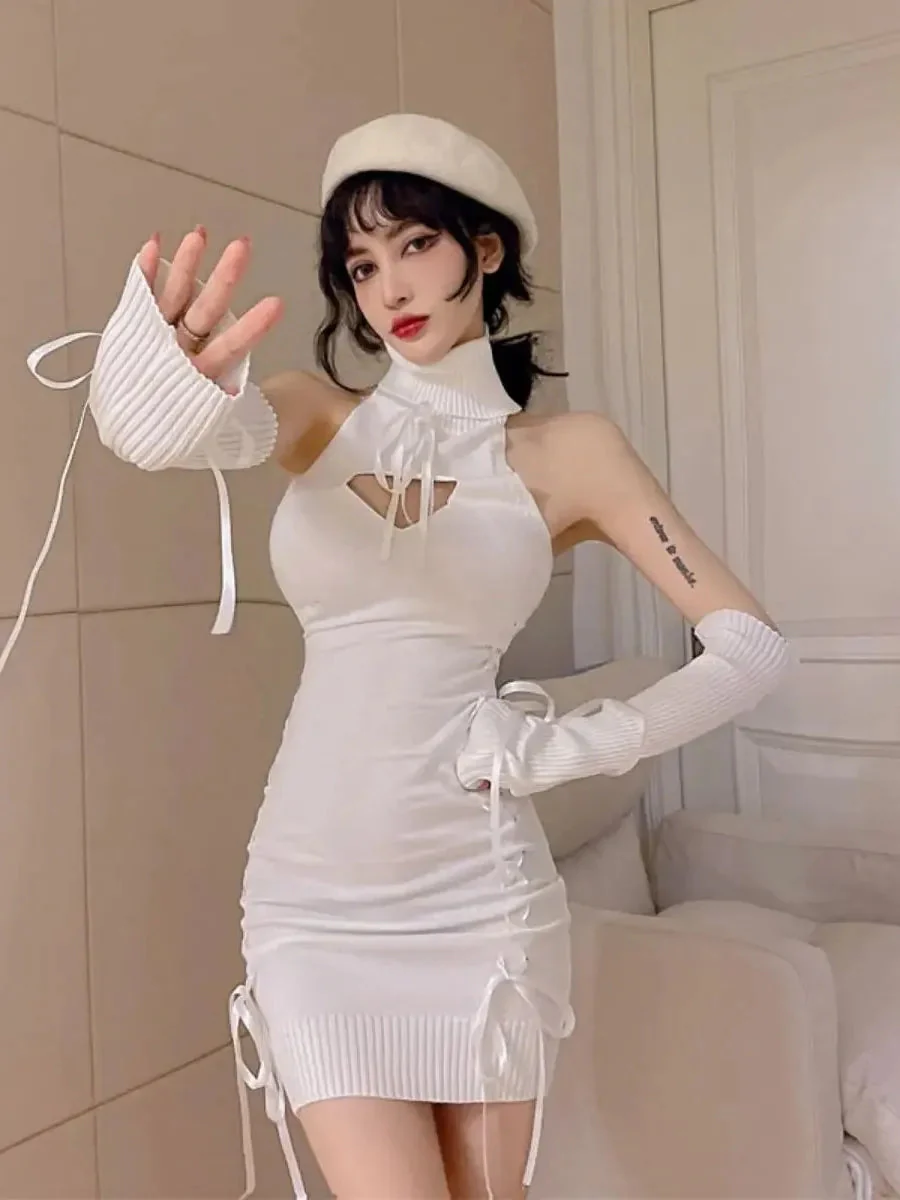 'Praise' Turtleneck Ribbon Knitted Dress