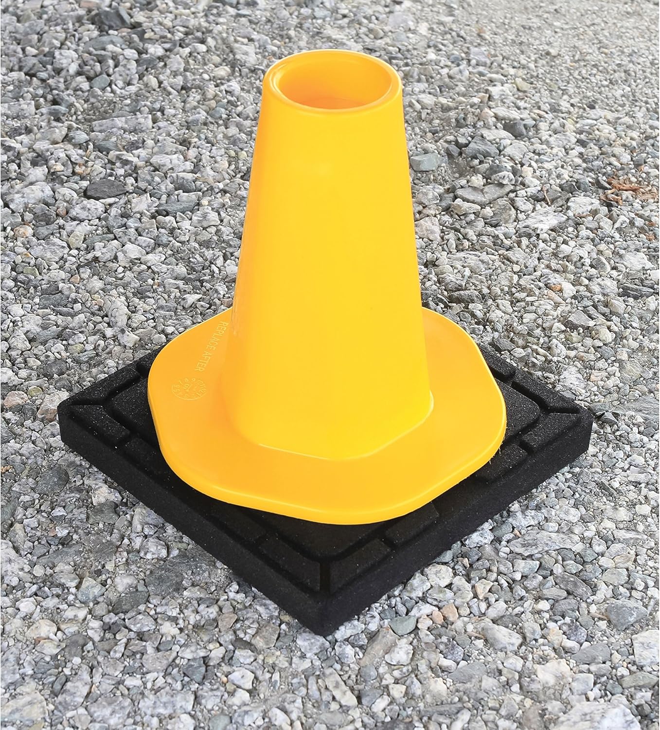 Camco RV Universal Flex Pads for Leveling Blocks,2x2” | Prevents Jacks & Stabilizers Pack of 2