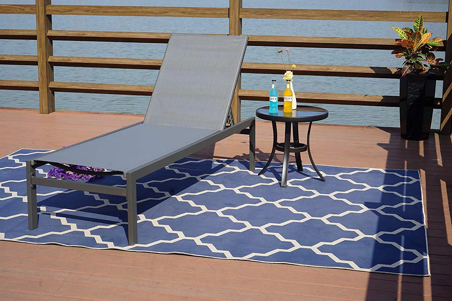 Kozyard 	Aluminum Patio Reclinging Adustable Chaise Lounge ( Grey )