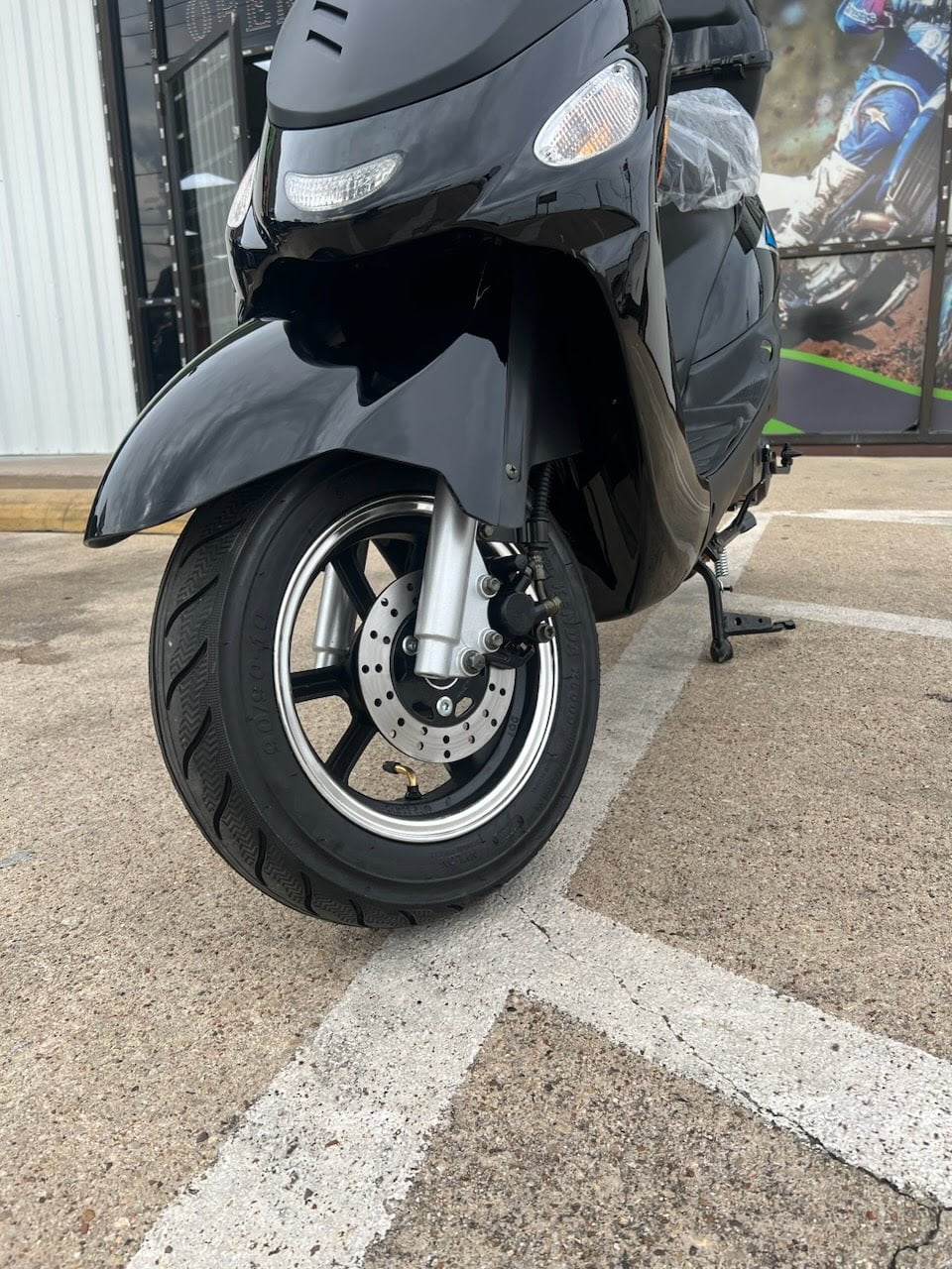 HHH Upgraded 49cc/ 50cc Scooter Gas Fully Automatic Street Scooter Moped Pony 50 with Matching Trunk - Sporty Black color - Radiant Selections