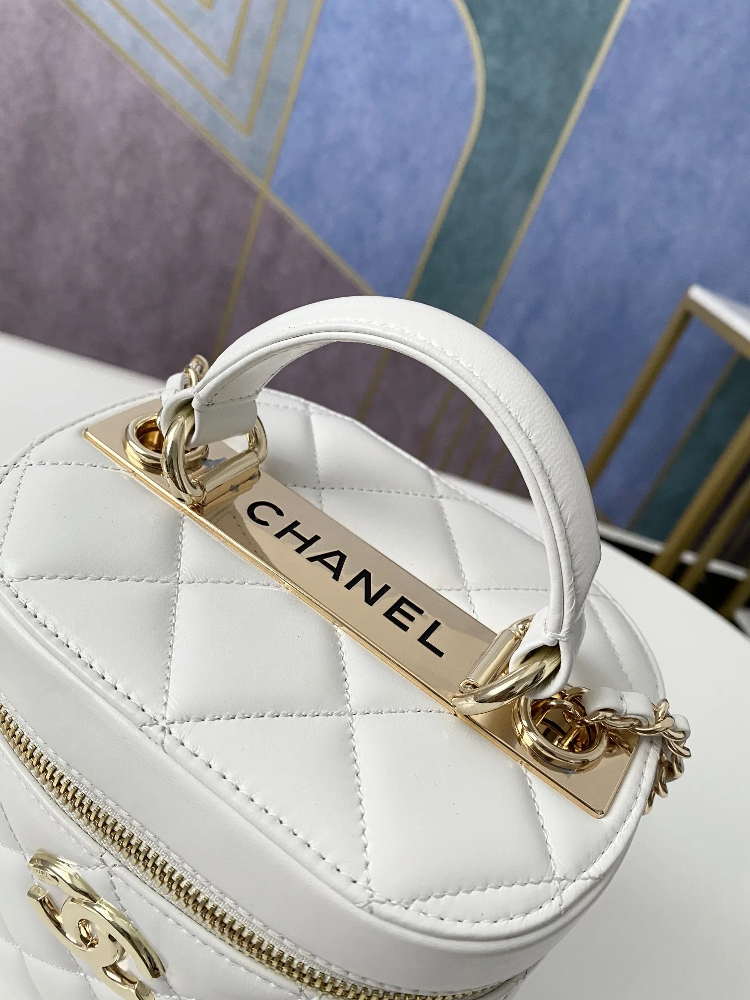 Chanel Vanity Case Gold Hardware White For Women, Women&rsquo;s Handbags, Shoulder Bags 9.4in/24cm
