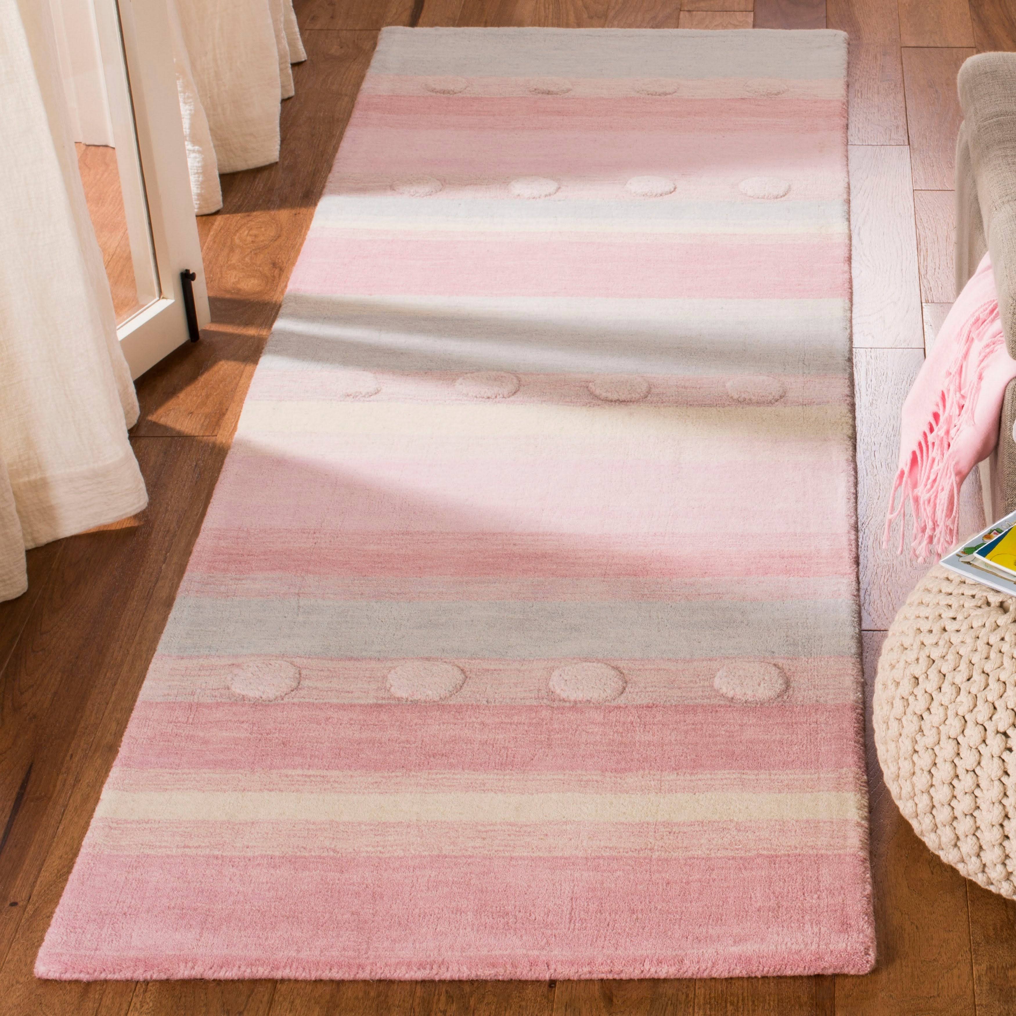 Safavieh Kids SFK801M Light Blue / Pink - 5& W x 5& L Square