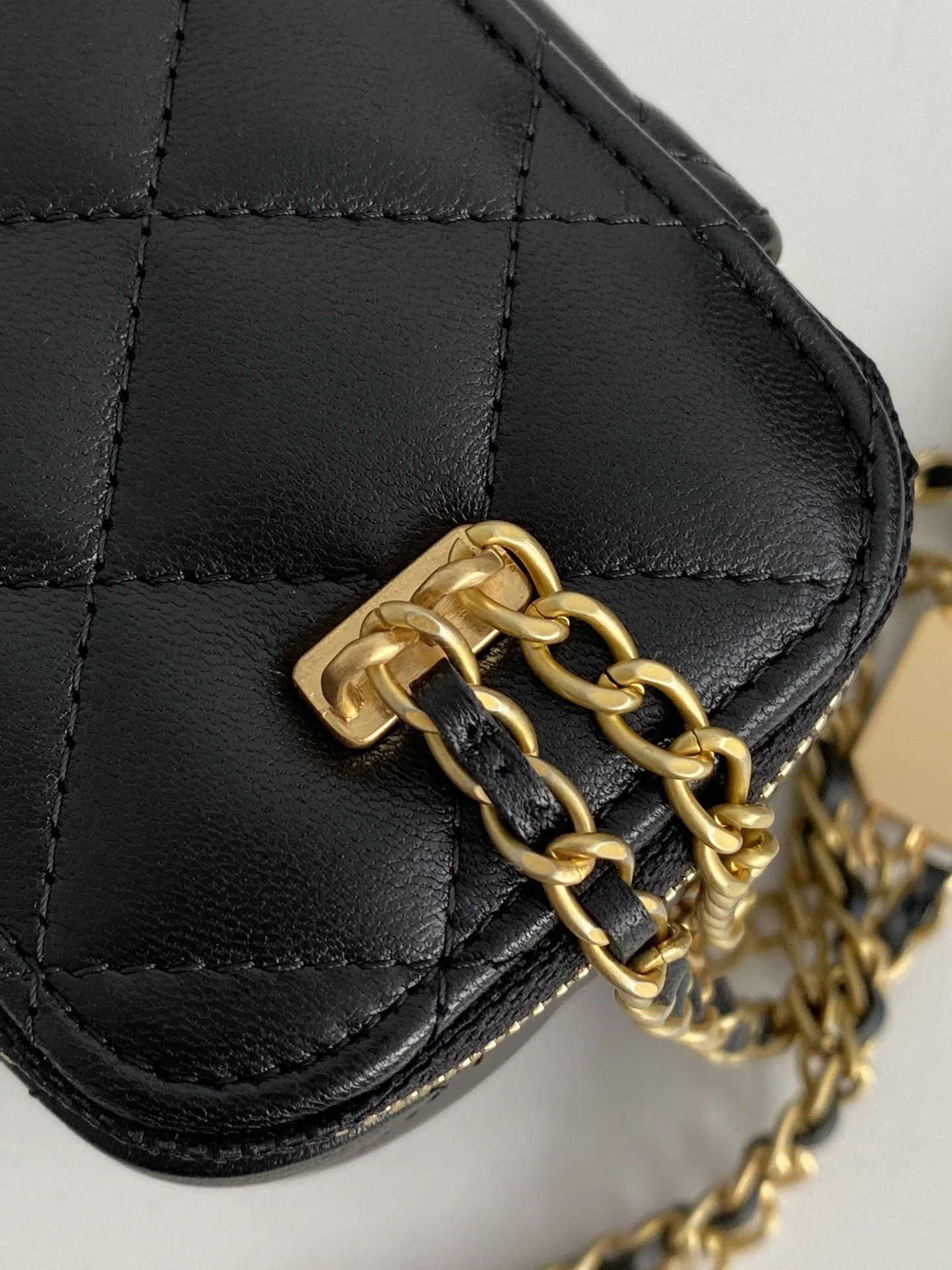 Chanel Small Vanity With Chain Black For Women, Women&rsquo;s Bags 4.3in/11cm