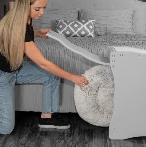 Pet Gear Easy Step Bed Stair for Cats/Dogs, Adjusts to Either Side of Bed, Removable Washable Carpet Treads, Storage Compartment