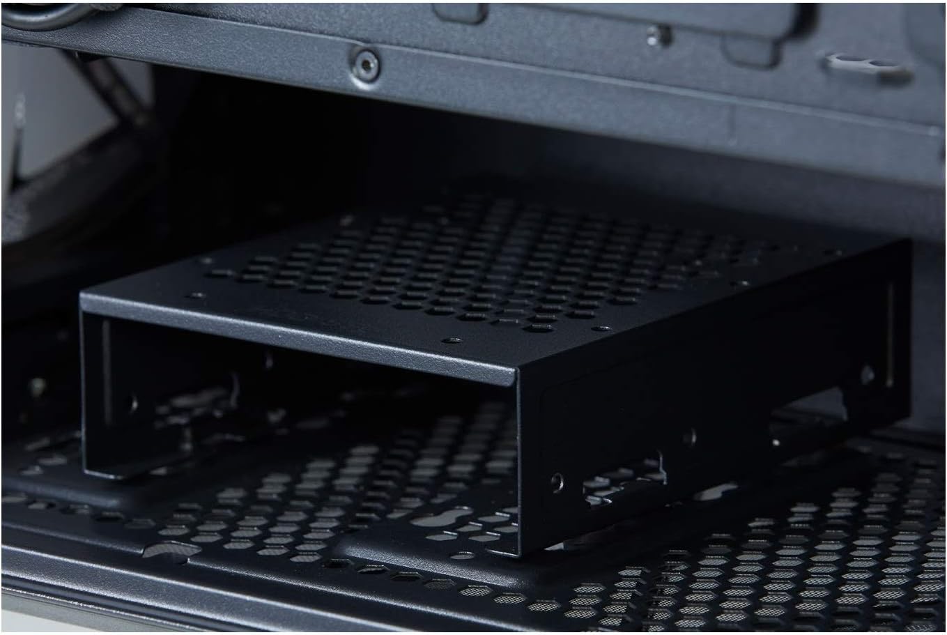 Lian Li LANCOOL 215 RGB ATX Gaming Case