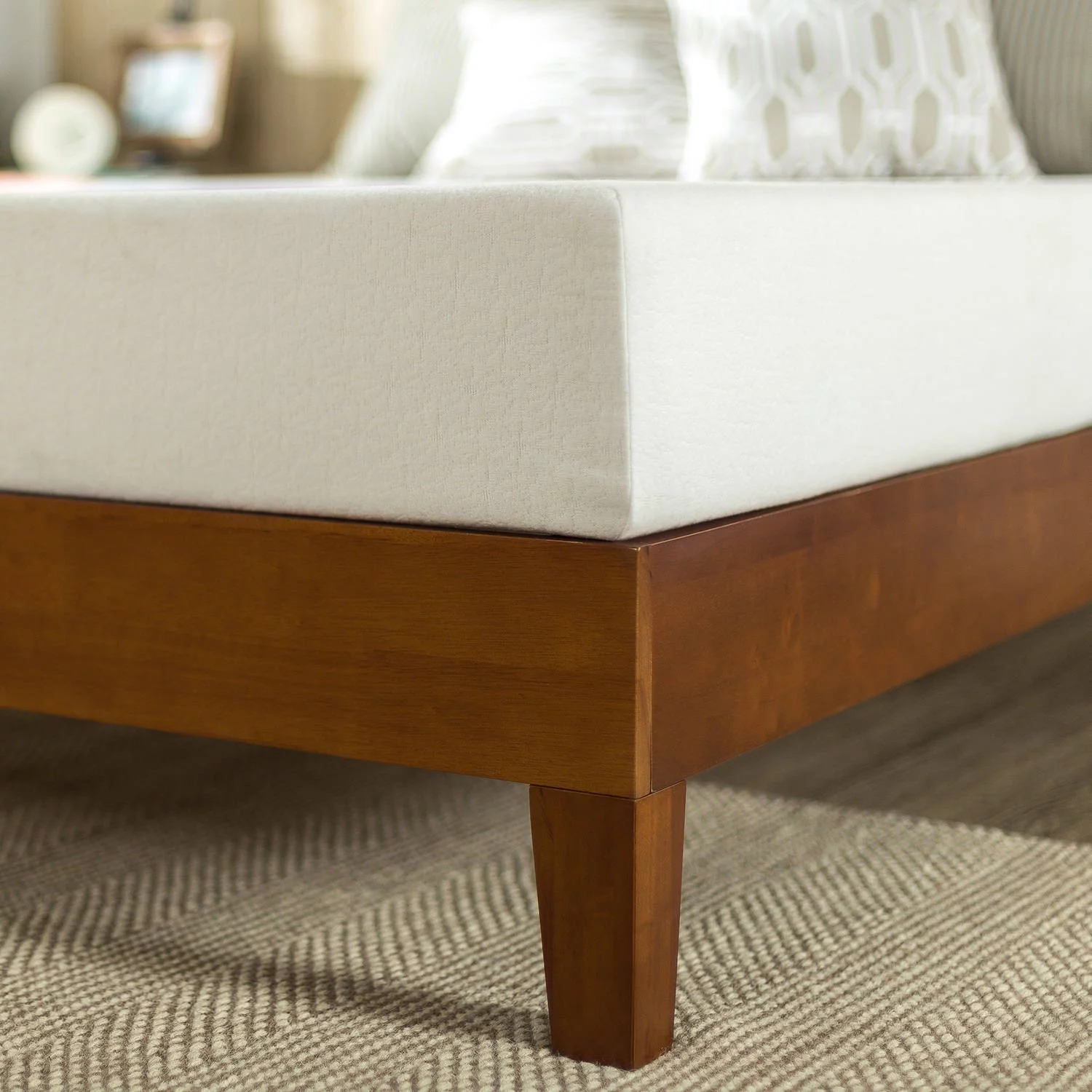 Zinus Wen 12" Deluxe Wood Platform Bed Frame, Cherry, Full