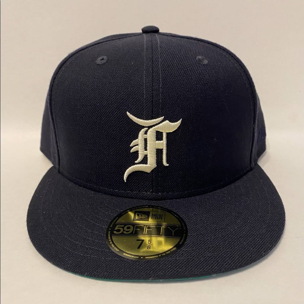 New Era Mens x Fear of God Fitted Cap - Navy/White Size 7 5/8