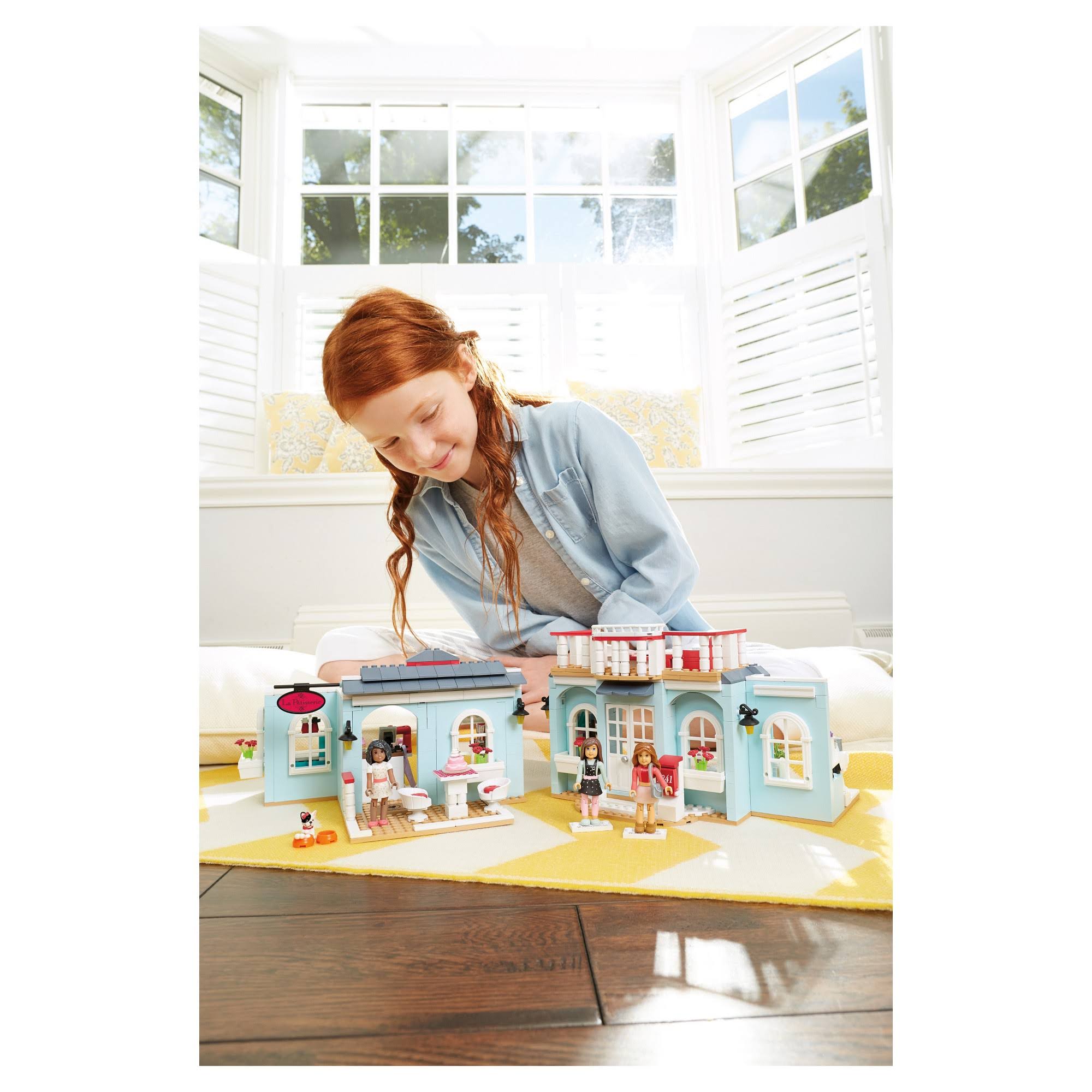 Mega Bloks American Girl Grace&s 2-in-1 Buildable Home (749 Pieces)