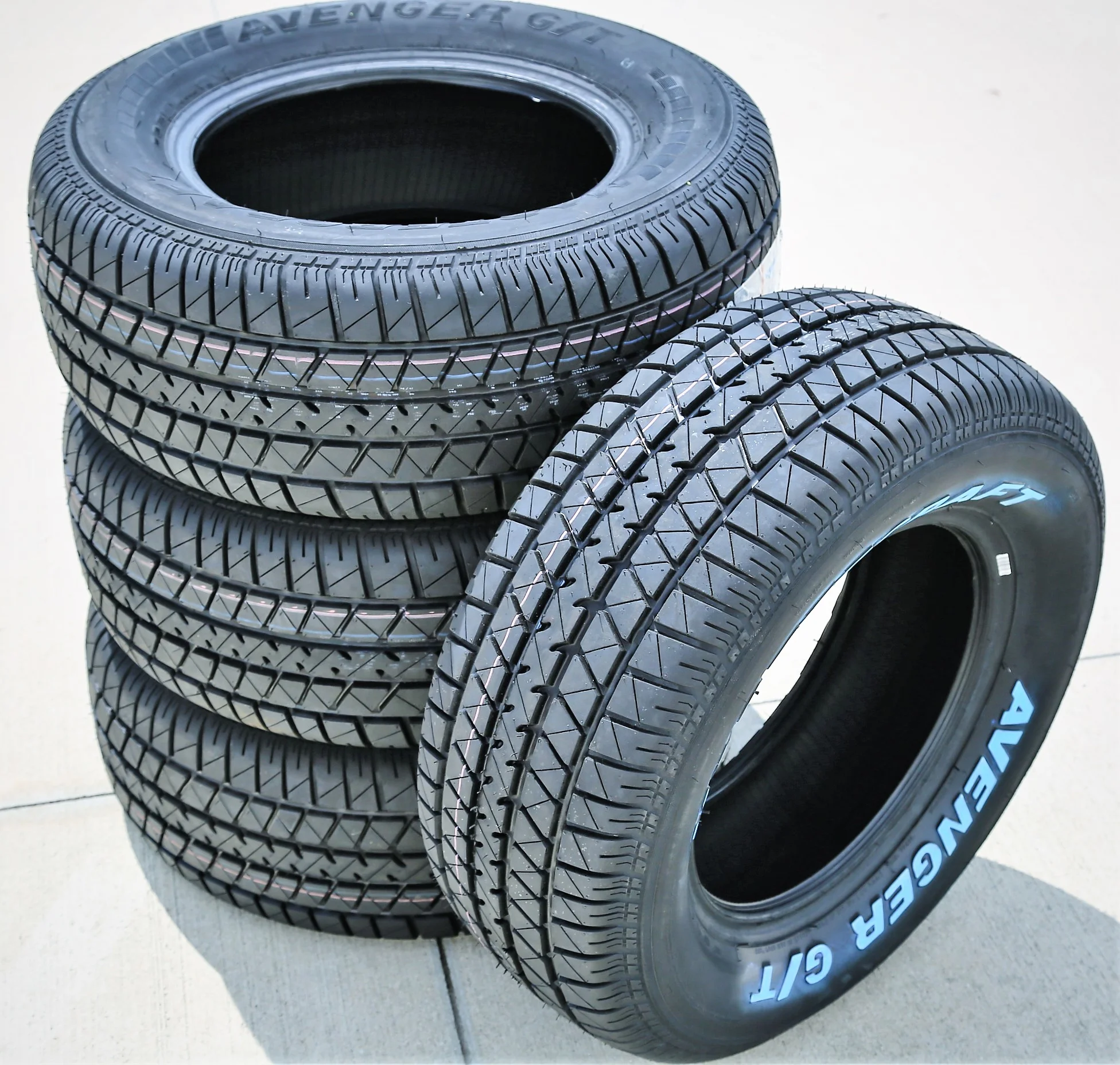 Mastercraft Avenger G/T All Season P225/70R15 100T Passenger Tire