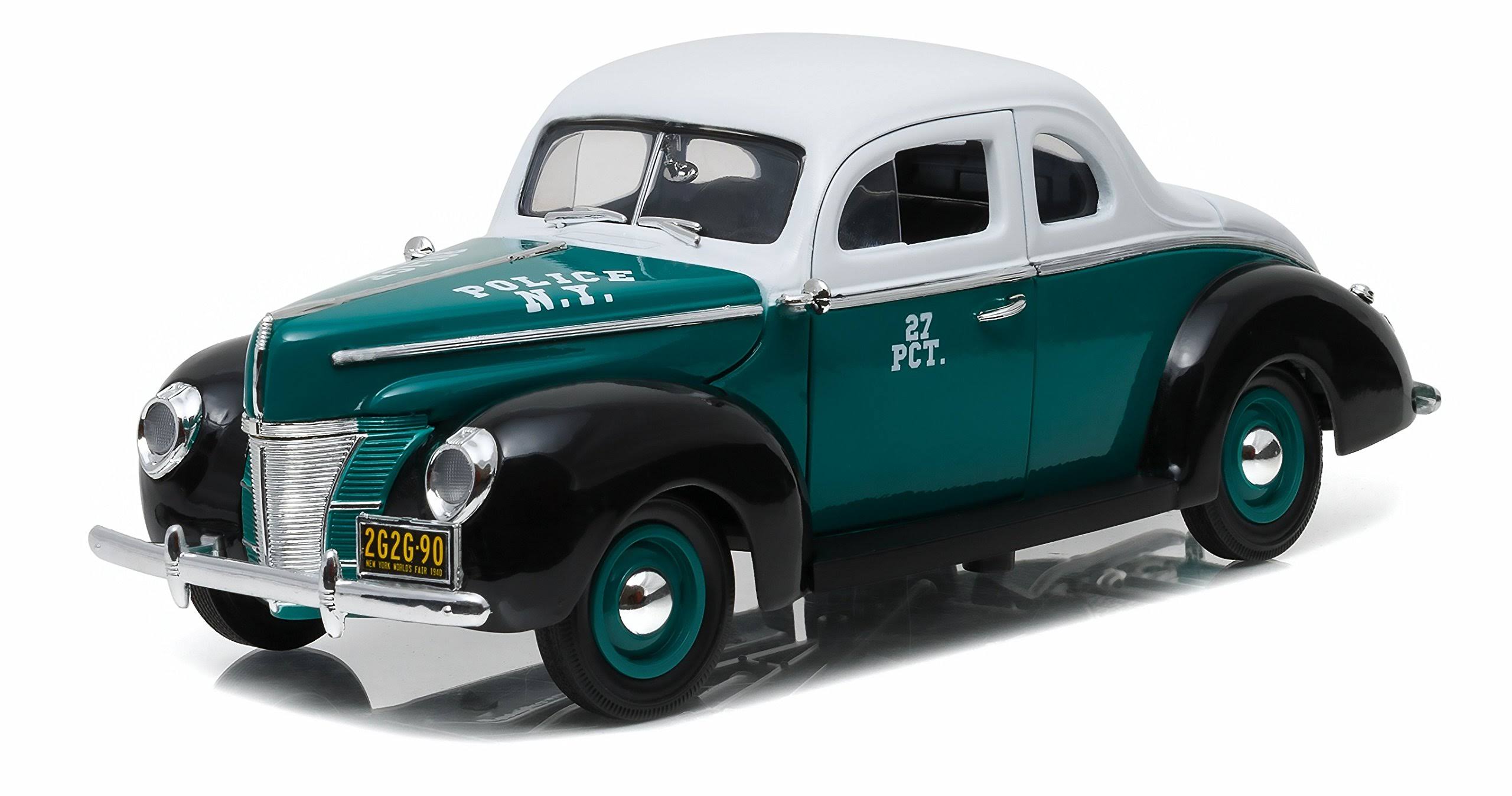 Greenlight 1940 Ford Deluxe Coupe New York City Police Department (NYPD) 1/18 Diecast Model