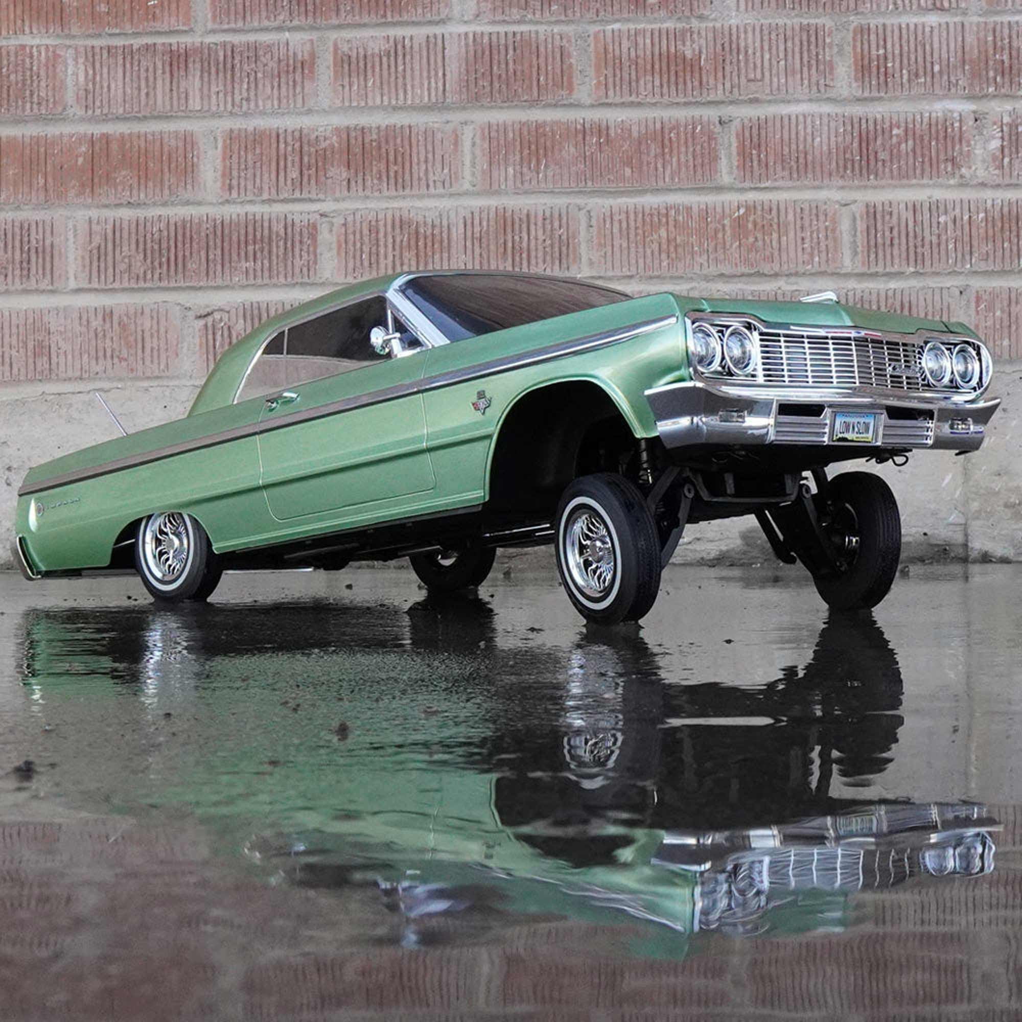 Redcat Racing 1/10 SixtyFour Chevrolet Impala Brushed 2 Wheel Drive Hopping Lowrider RTR Ready to Run Green RER14408 Cars Electric Kit Other