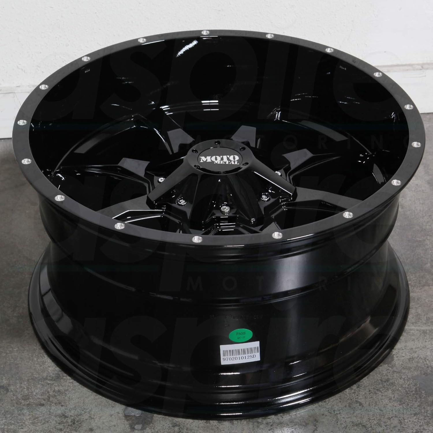 Moto Metal MO970 20x10 6x135/6x5.5" -24mm Gloss Black Wheel Rim 20" Inch