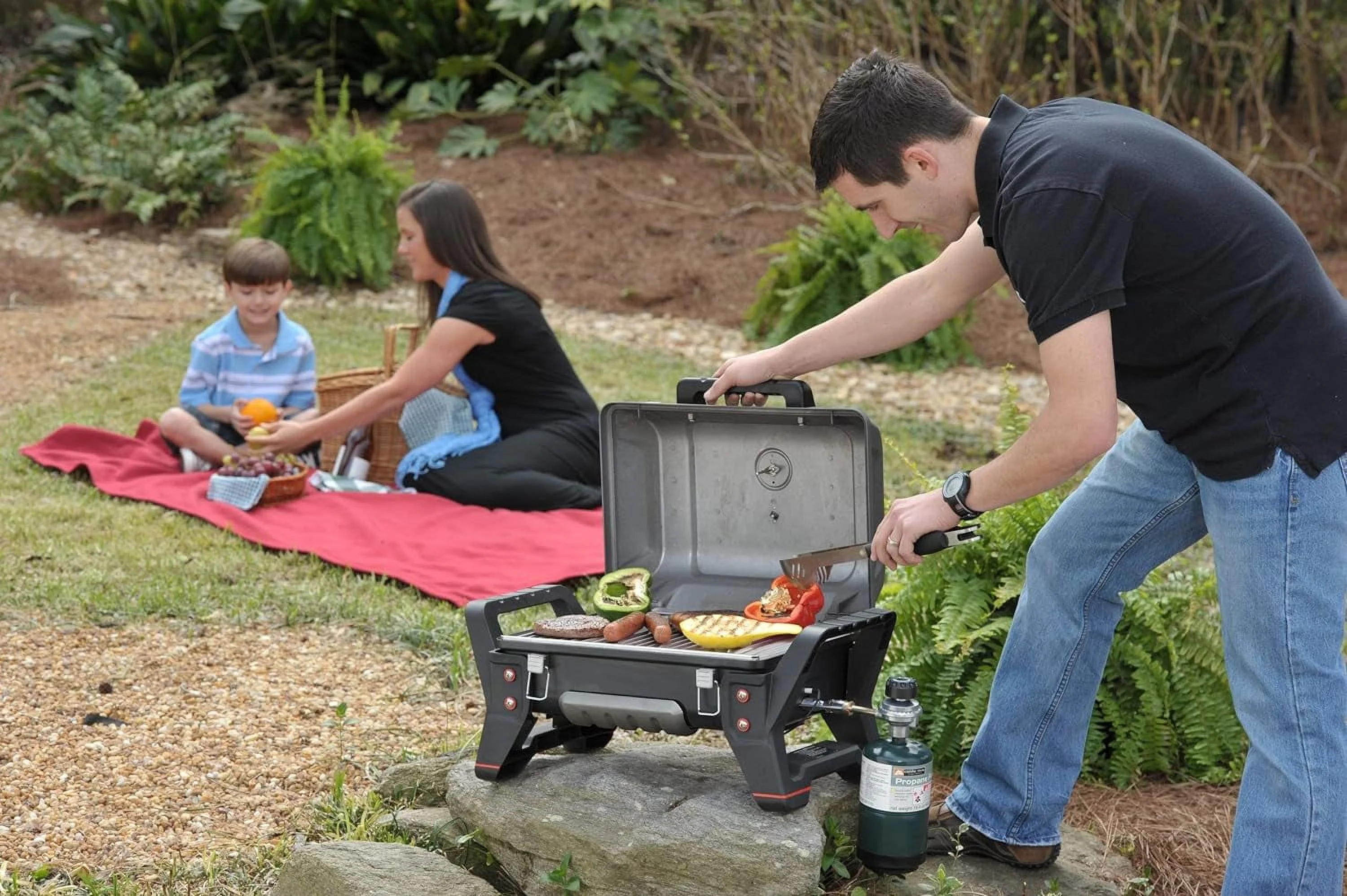 Char-Broil Grill2Go X200 Portable TRU-Infrared Liquid Propane Gas Grill