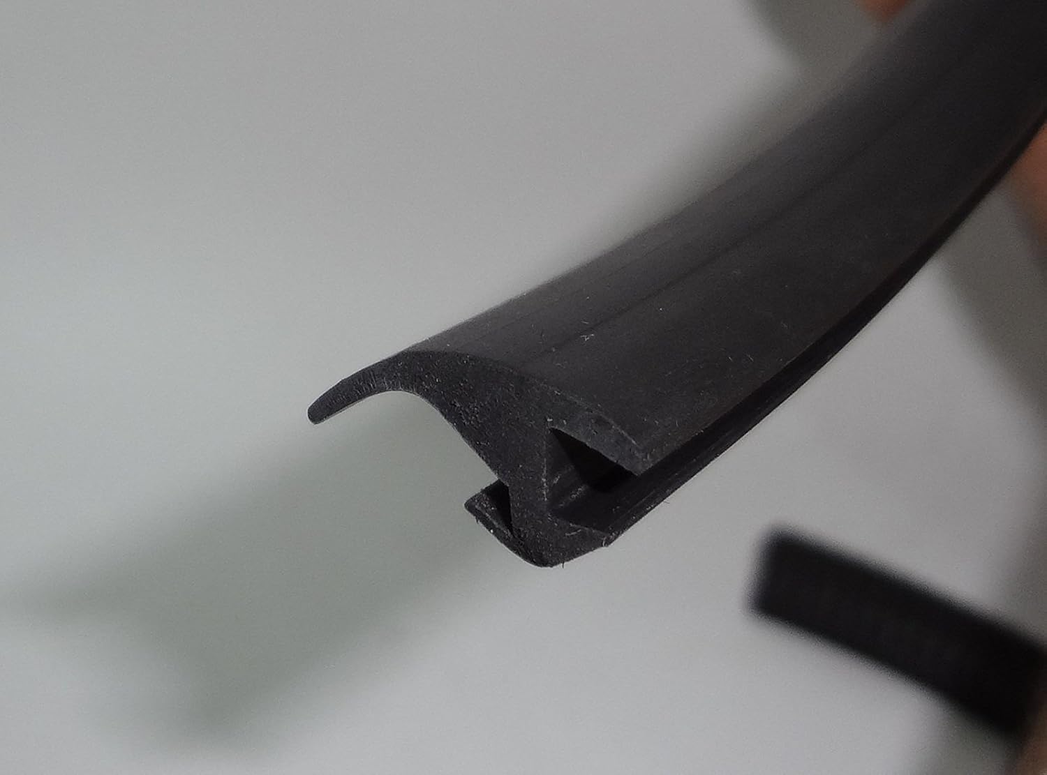 Glass Seal for car Windshield Trim Seal for Cars, Trucks and Vans (50 Feet)