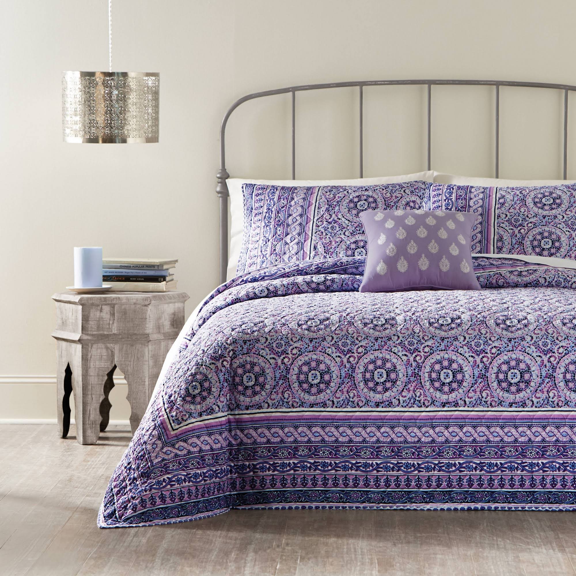 Jessica Simpson Mosaic Border King Quilt - Multi