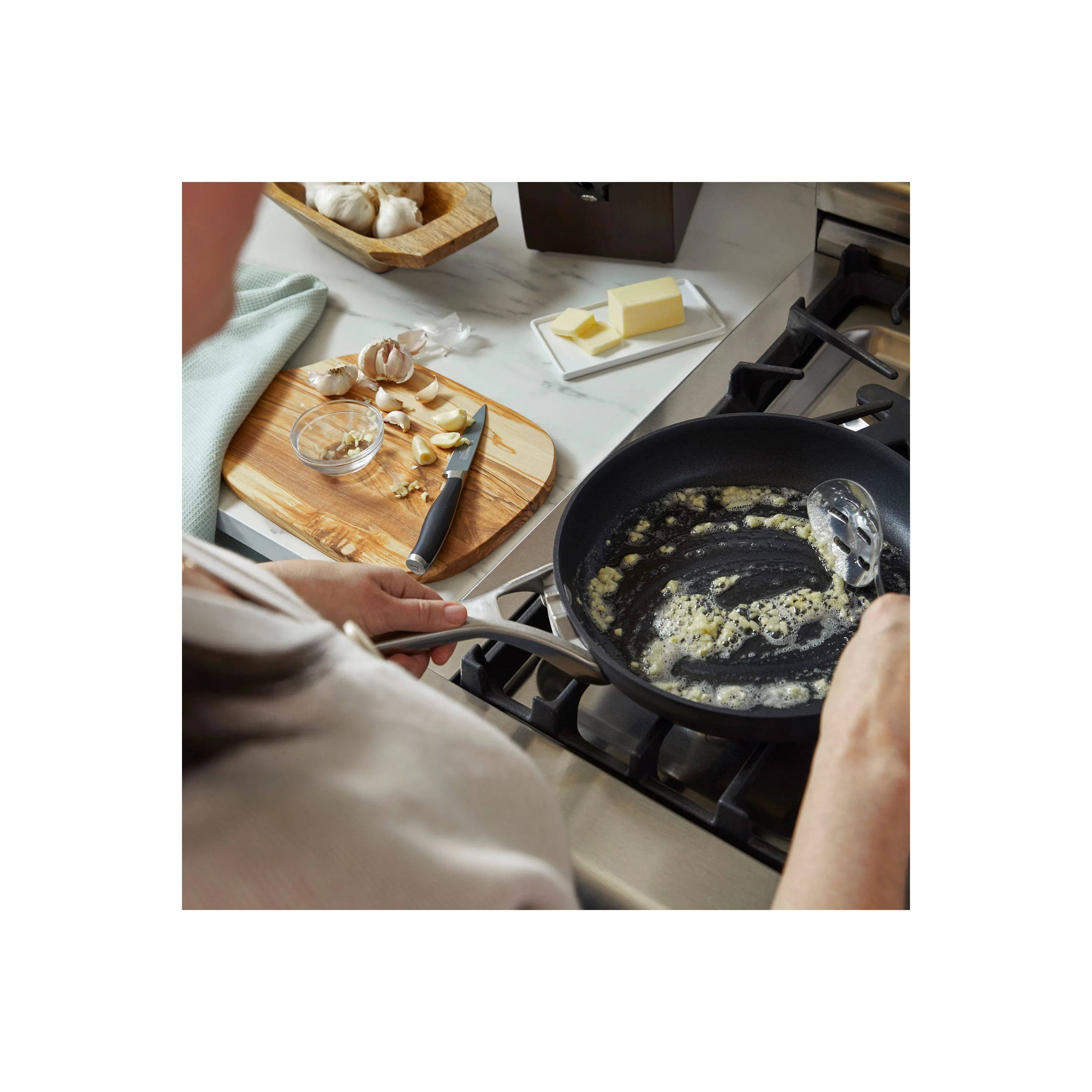 Calphalon Premier Space-Saving MineralShield Nonstick 12-Quart Stock Pot with Lid