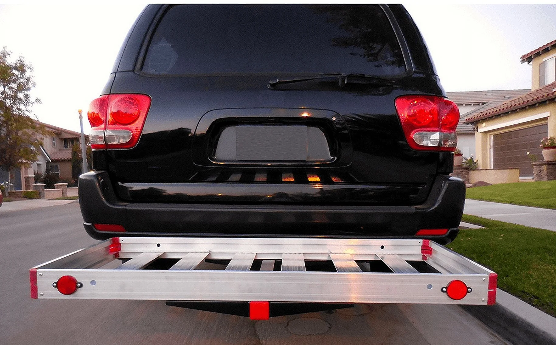 MaxxHaul 70422 Hitch Mount Aluminum Cargo Carrier, 500 lb Capacity