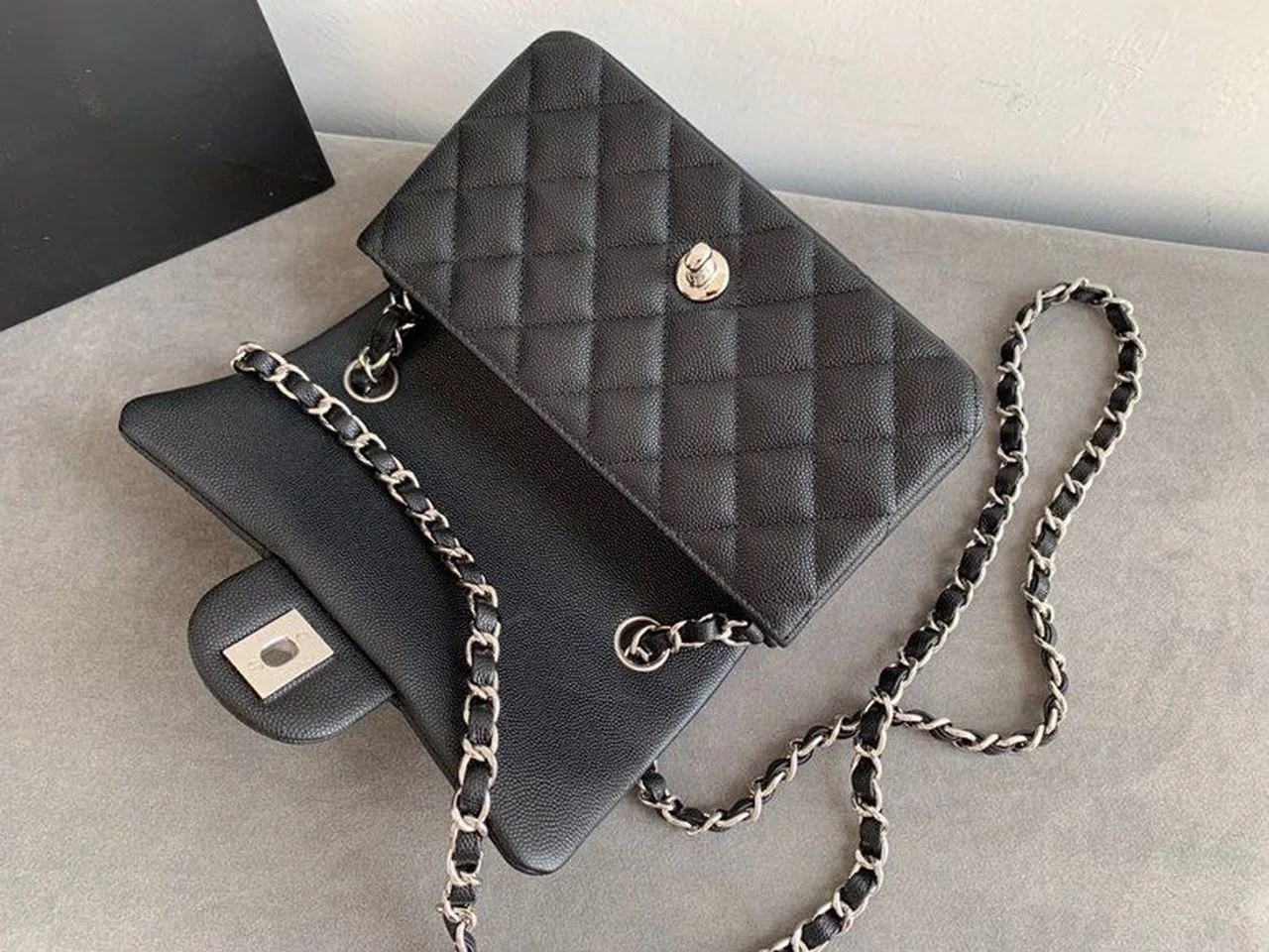 Chanel Small Classic Handbag Silver Toned Hardware Black For Women, Women&rsquo;s Bags, Shoulder and Crossbody Bags 7.8in/20cm A01113