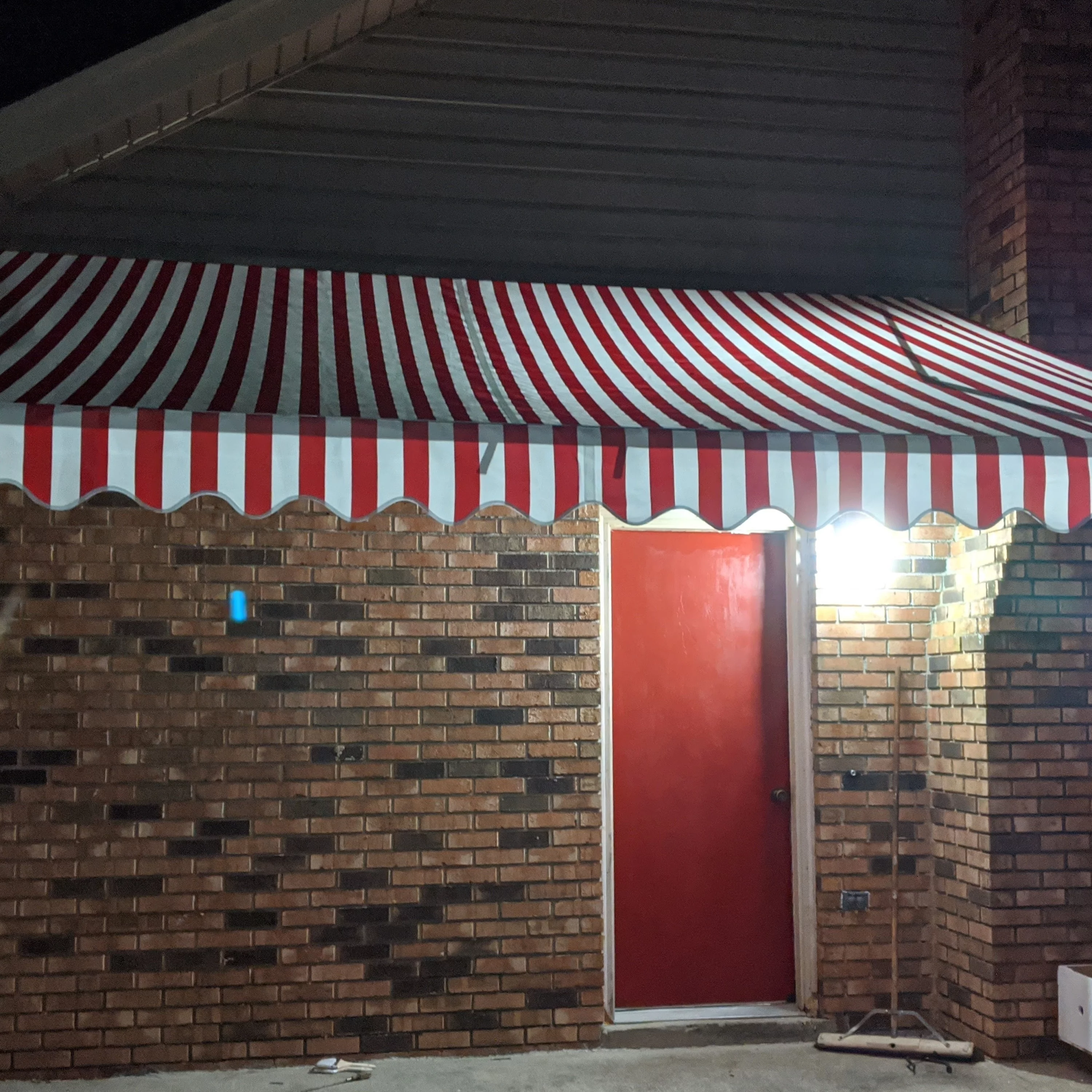 ALEKO Motorized 16x10 feet Retractable Outdoor Patio Awning Sunshade