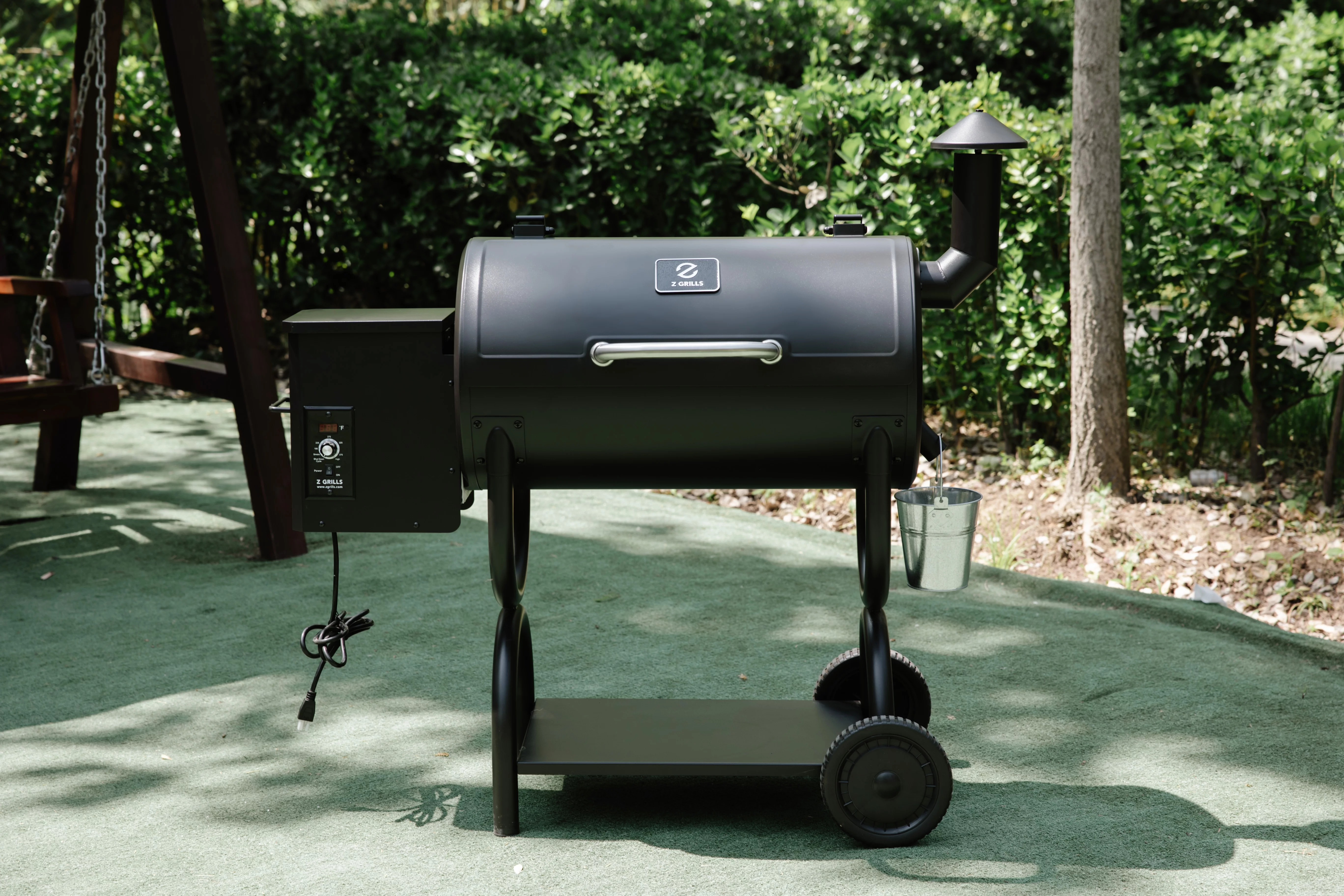 Z GRILLS 550B 560 sq. in. Wood Pellet Grill & Smoker, 8 in 1 BBQ Grill with Latest PID Technology