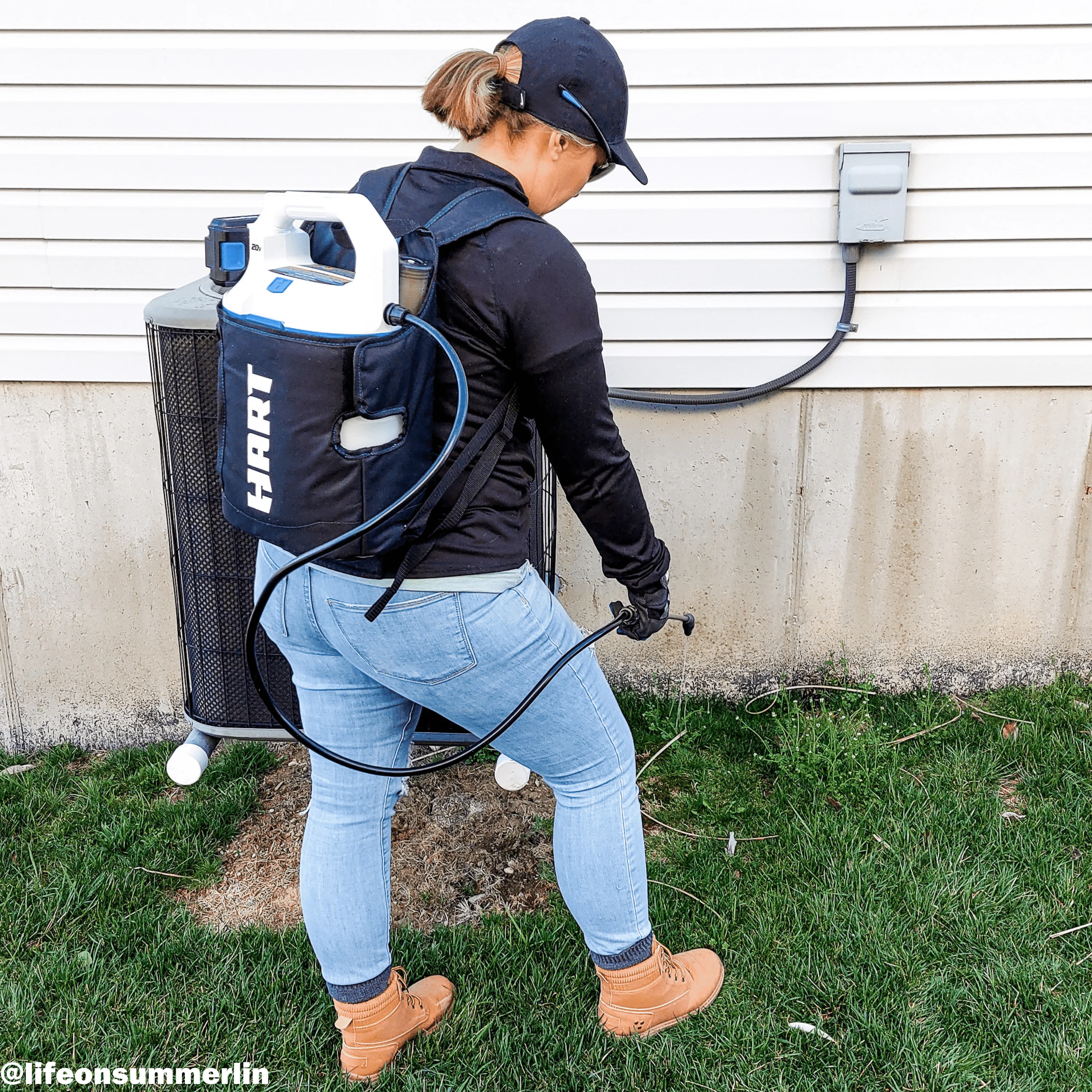 HART 20-Volt 2 Gallon Cordless Backpack Chemical Sprayer Kit, (1) 2.0Ah Lithium-Ion Battery