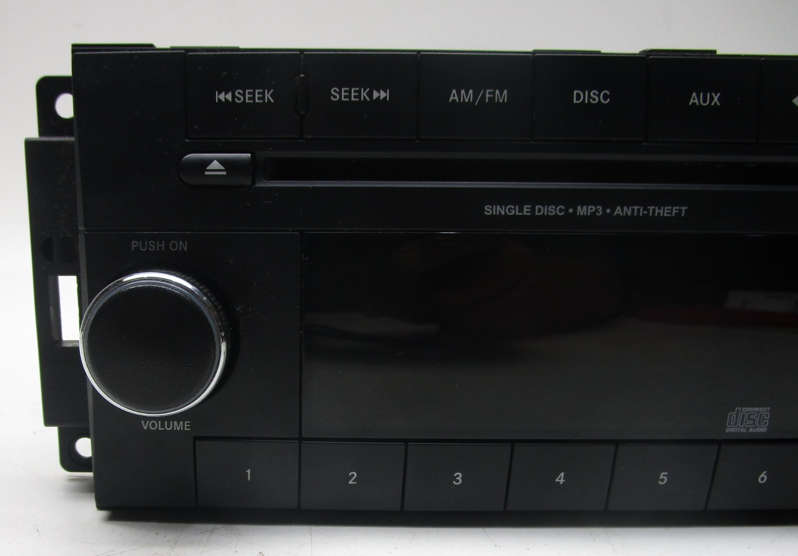 Pre-Owned 2016 16 Dodge Caravan RES AM FM CD MP3 Radio 5091301AF OEM LKQ (Good)