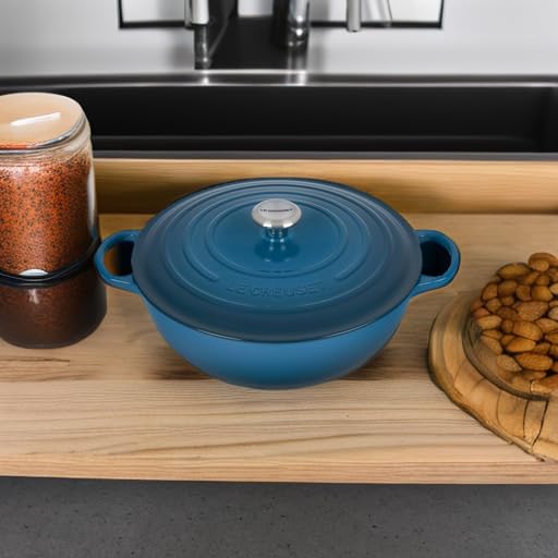 Le Creuset Signature Cast Iron Chef's Oven, 7.5qt, Flame