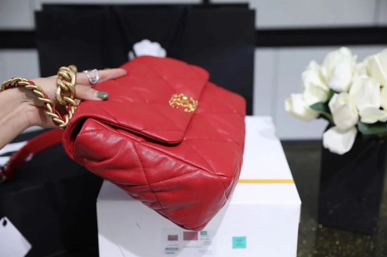 Chanel 19 Handbag 26cm Red For Women AS1160