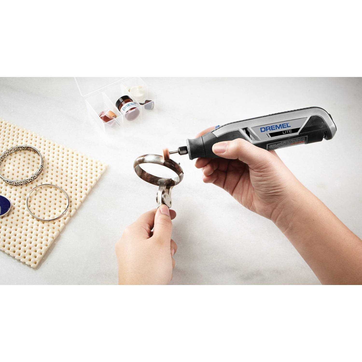 Dremel 7760-N/10 Lite Cordless Rotary Tool Kit - Shop Hardware Tools Online Store